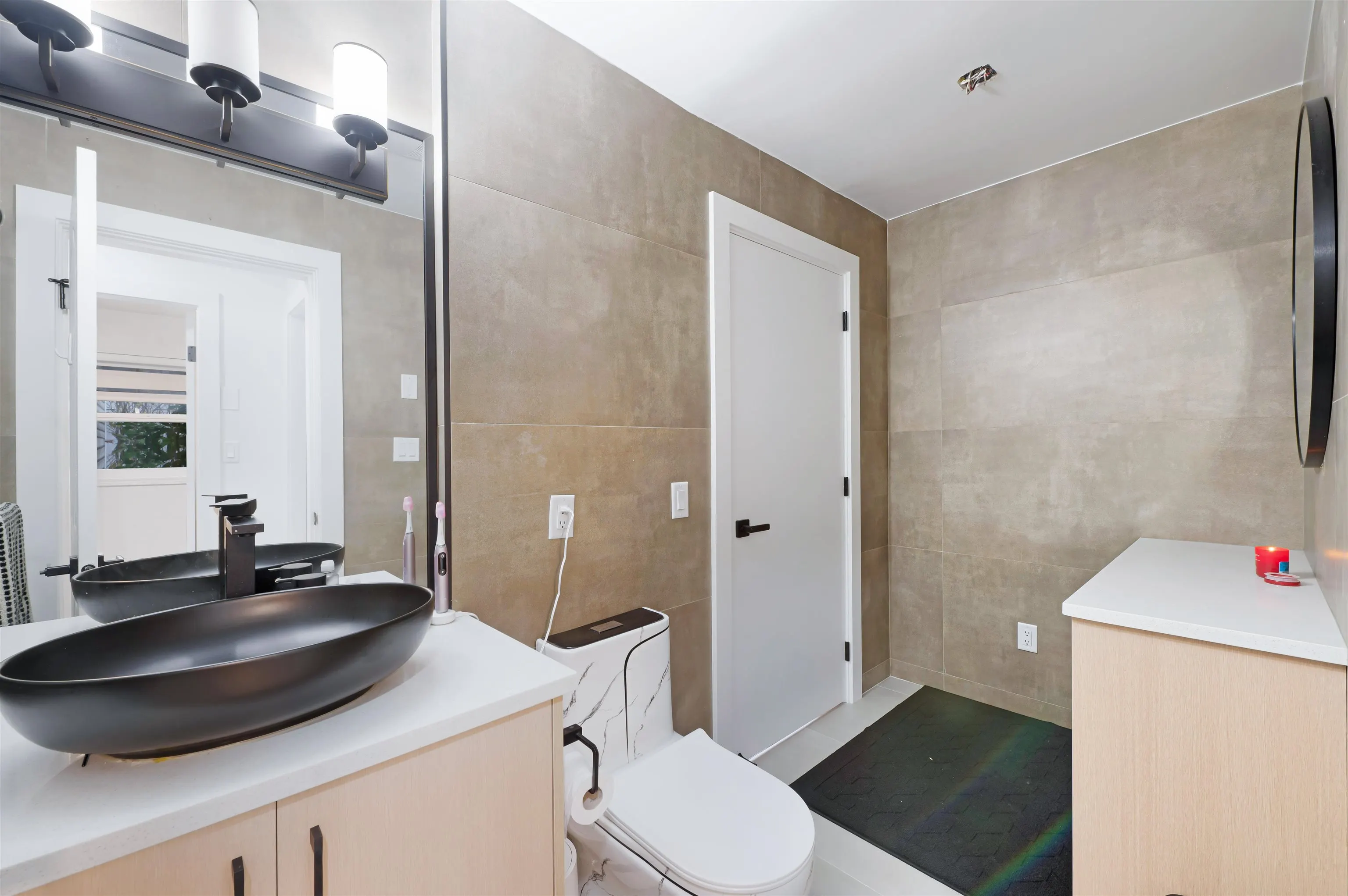 15435 Killarney Place