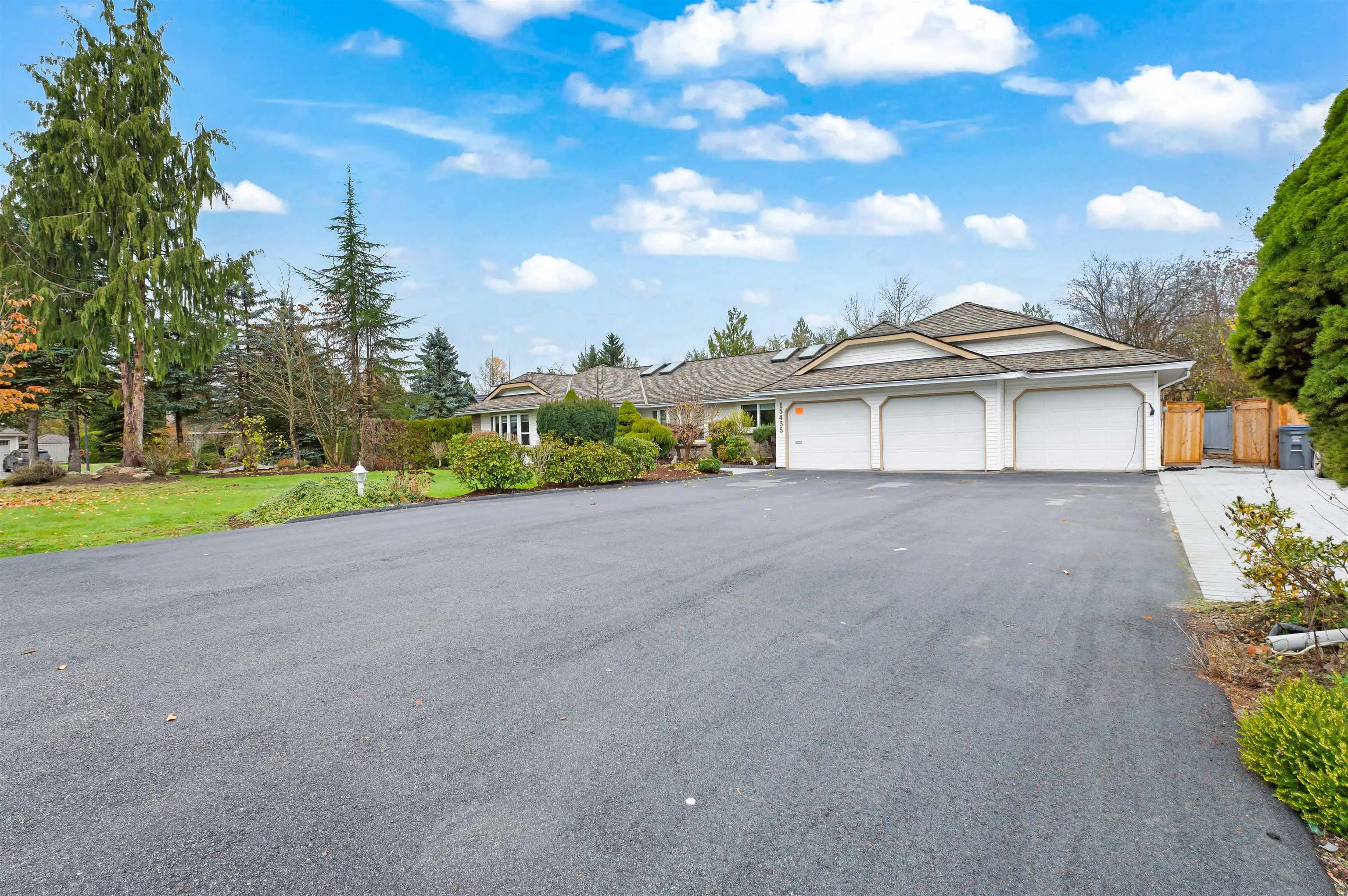 15435 Killarney Place