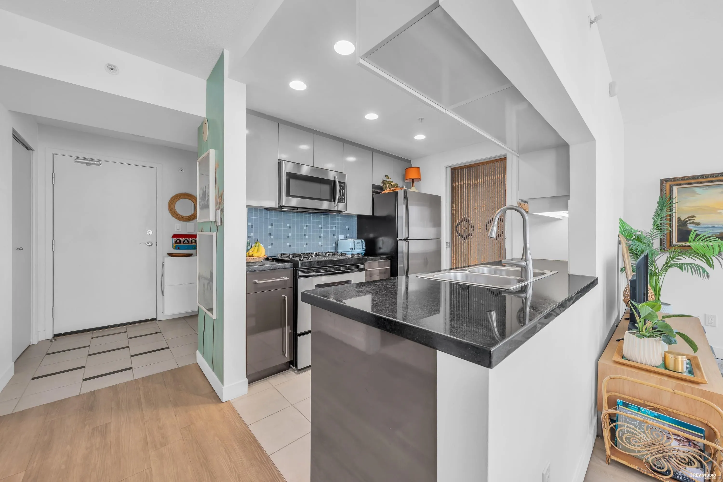 1408 Strathmore Mews #3005