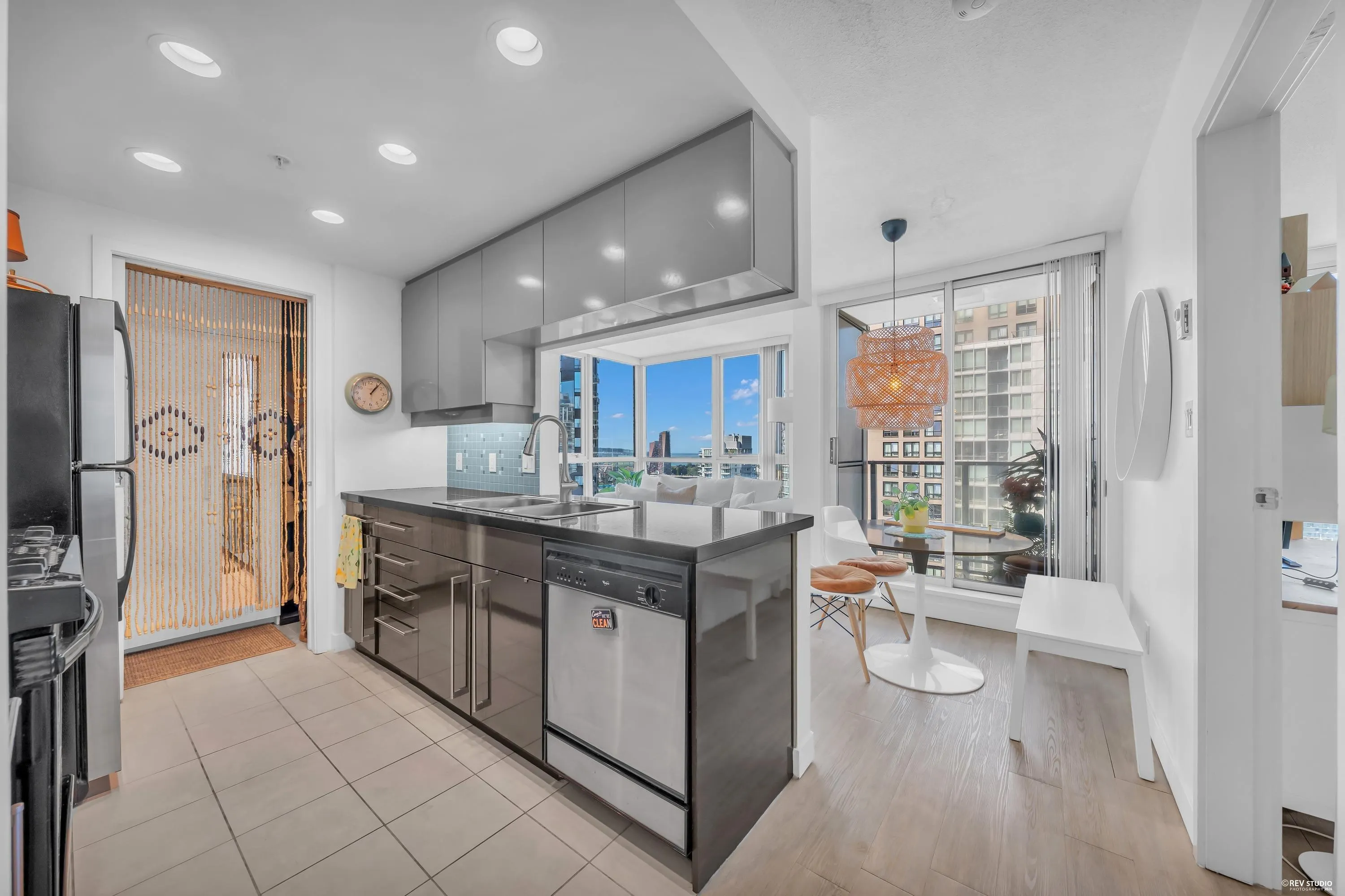 1408 Strathmore Mews #3005
