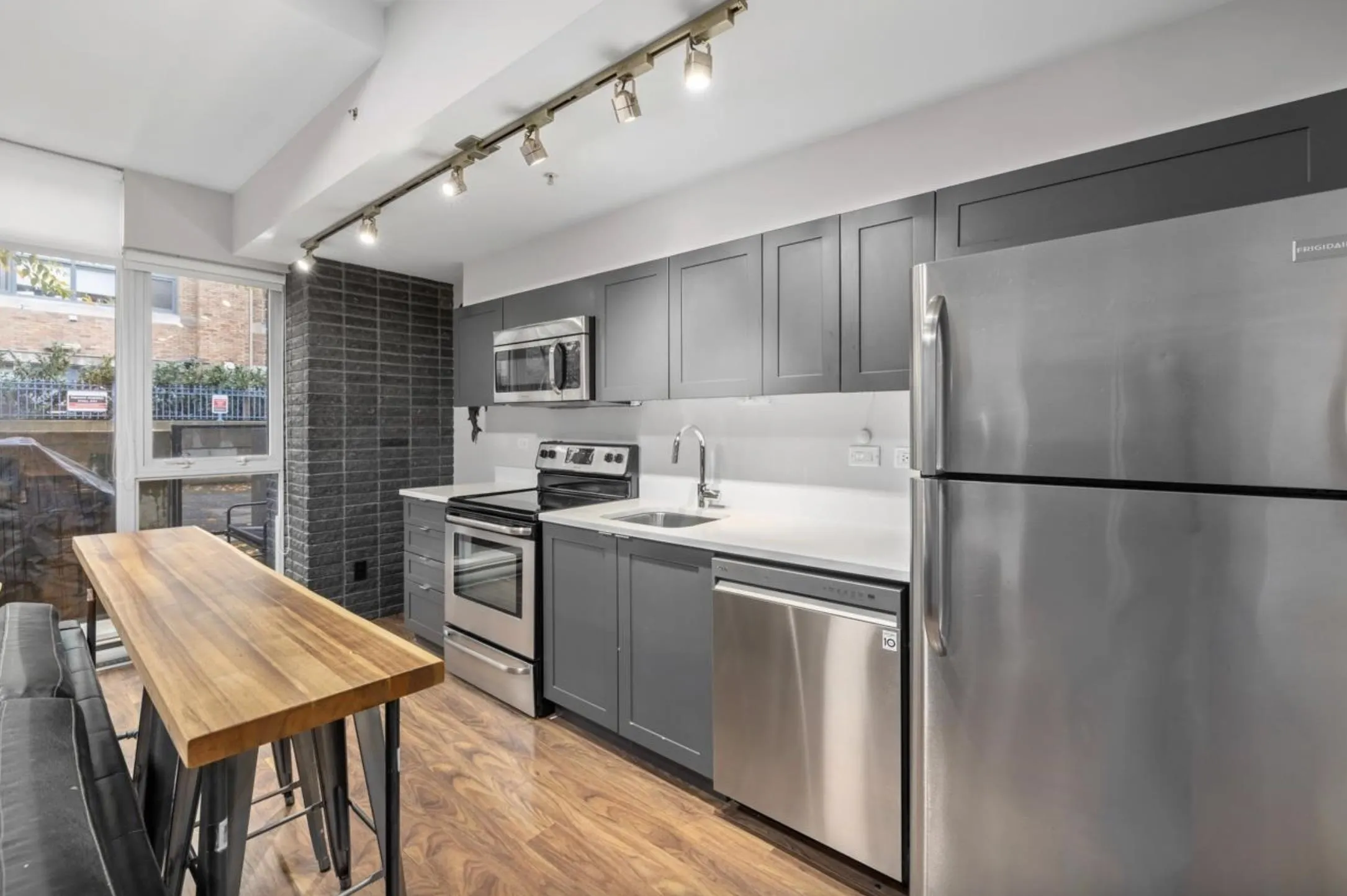 2511 Quebec Street #101