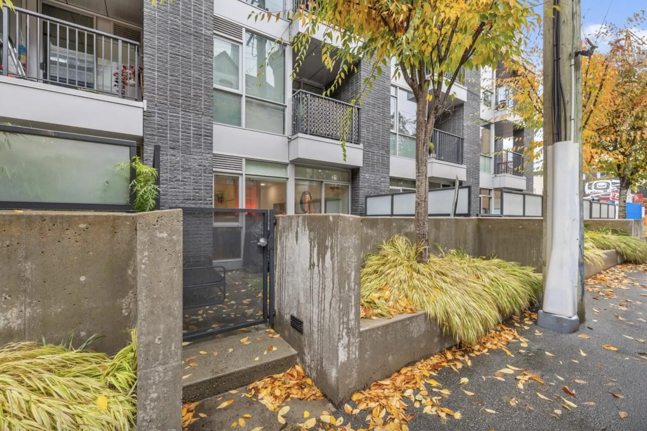 2511 Quebec Street #101