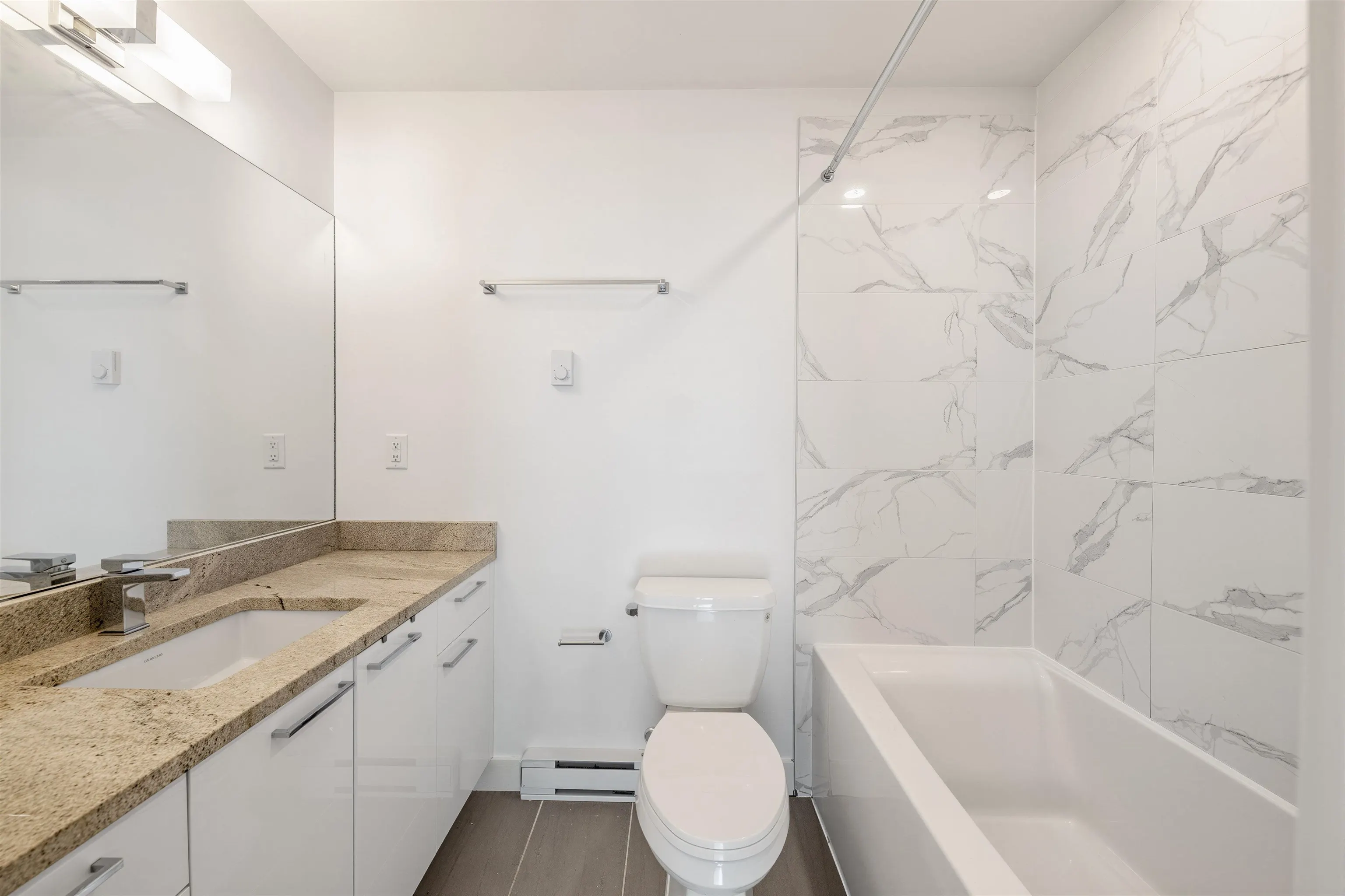 20686 Eastleigh Crescent #209