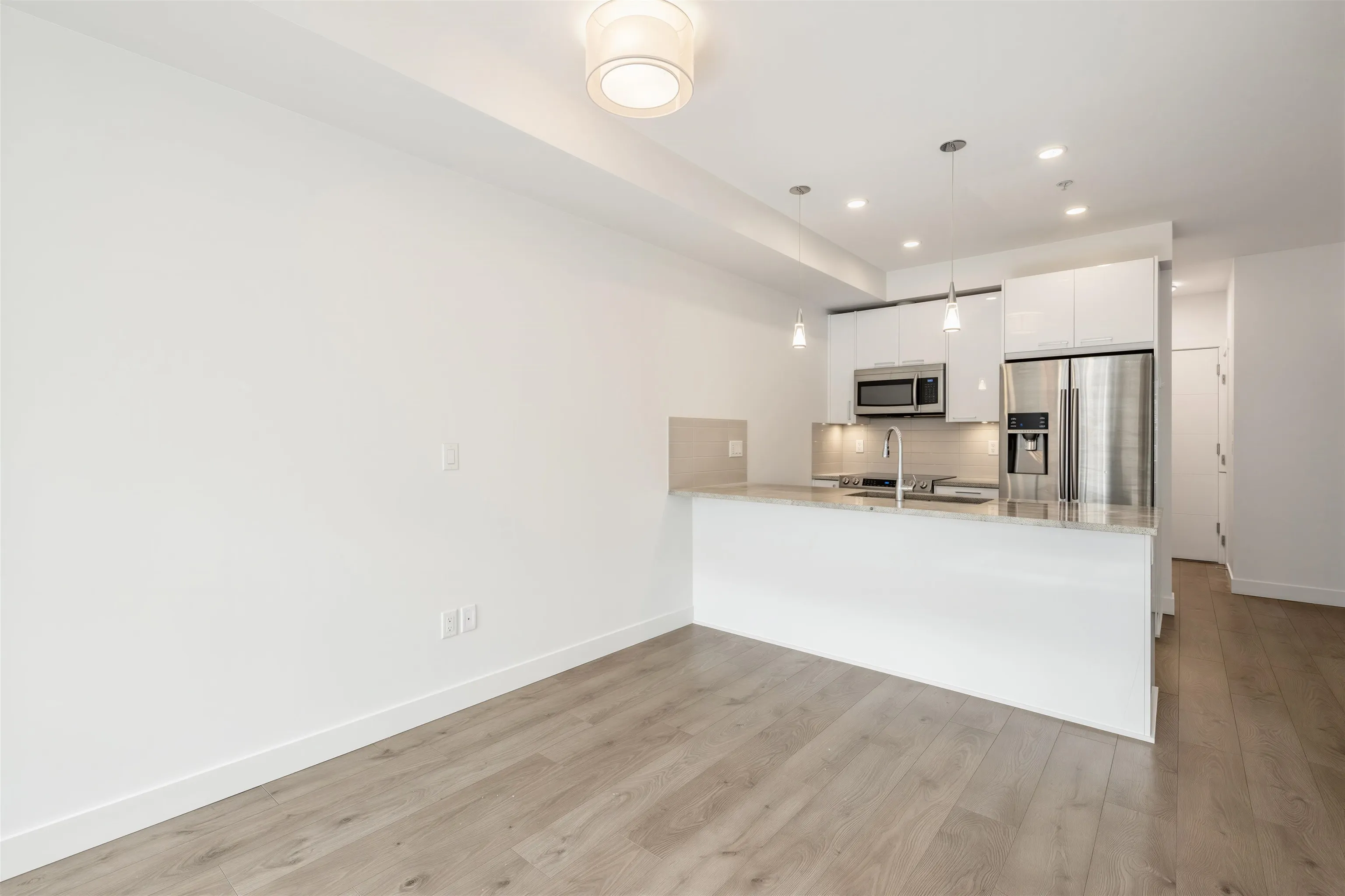 20686 Eastleigh Crescent #209