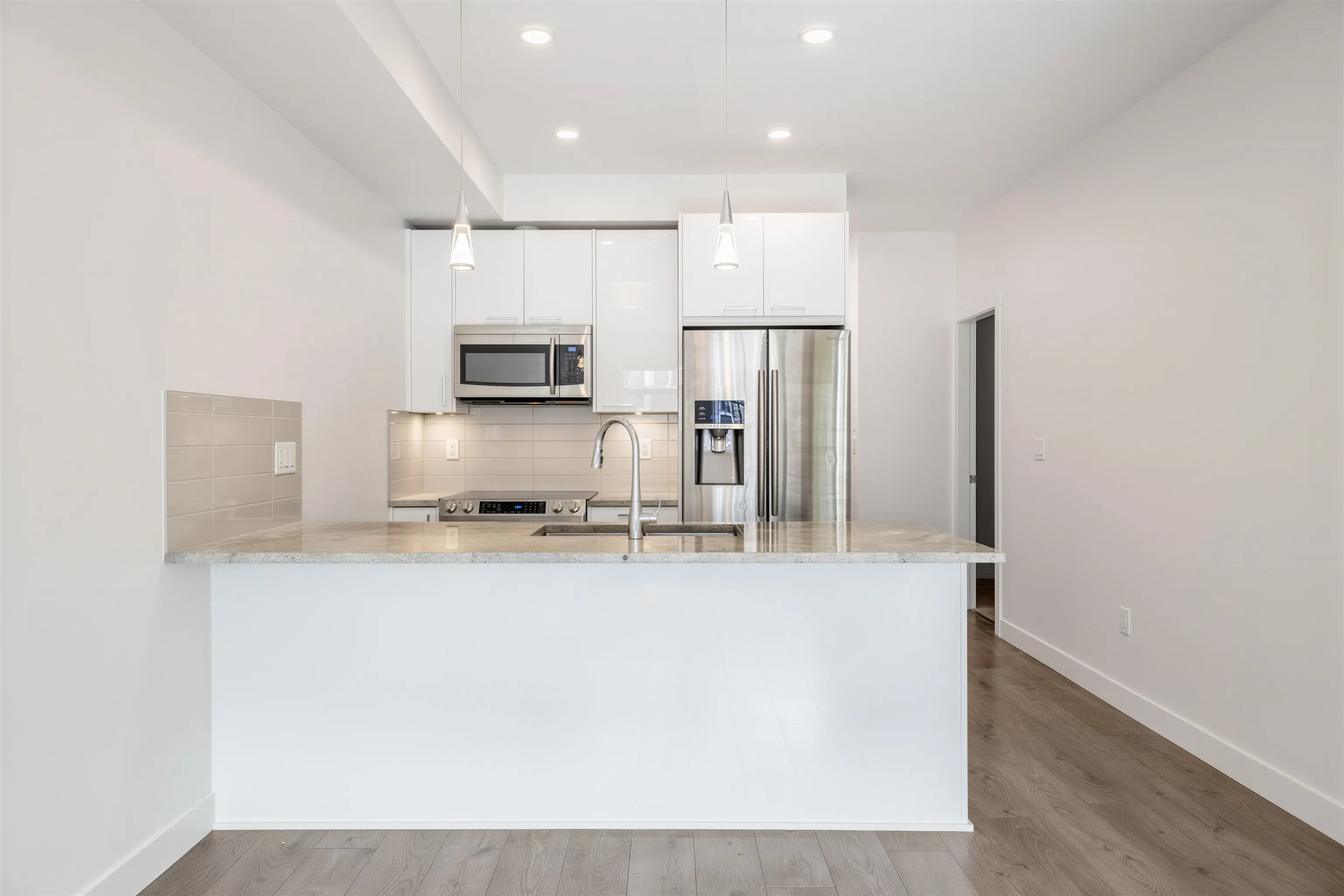 20686 Eastleigh Crescent #209