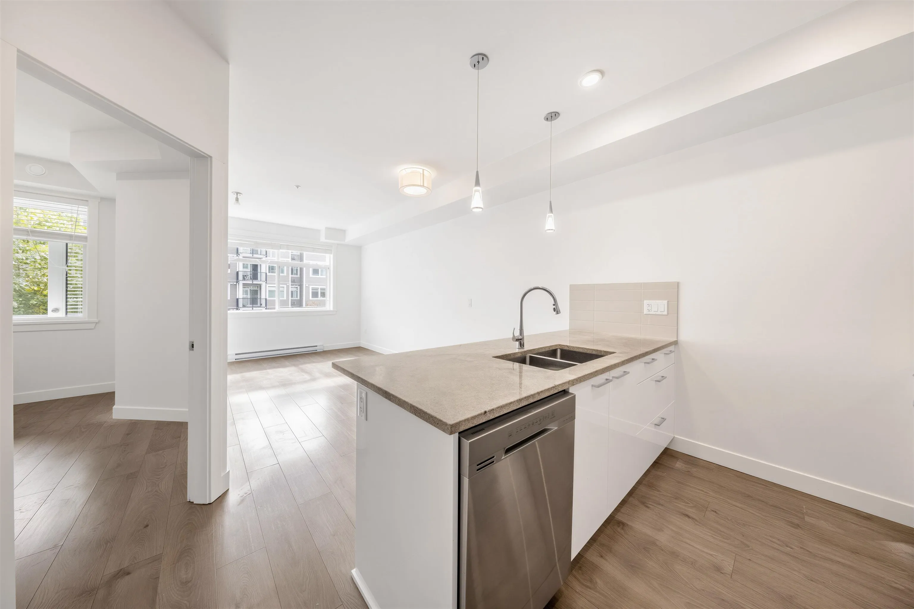 20686 Eastleigh Crescent #209