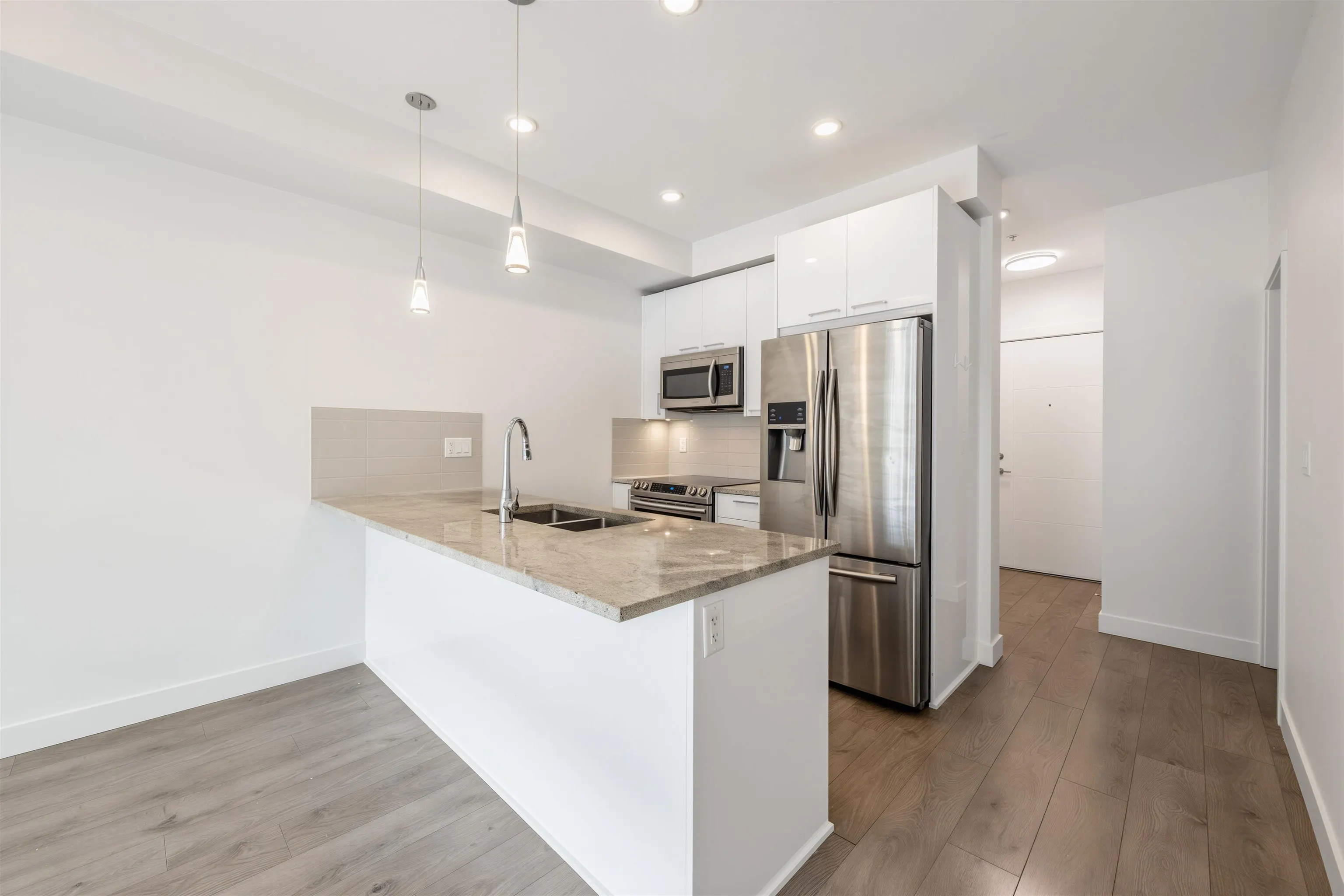 20686 Eastleigh Crescent #209