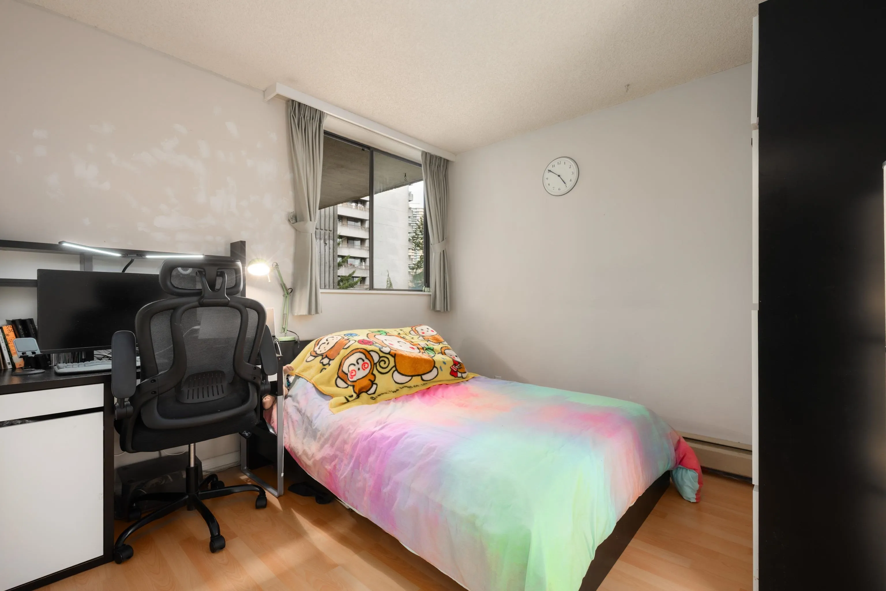 6689 Willingdon Avenue #704