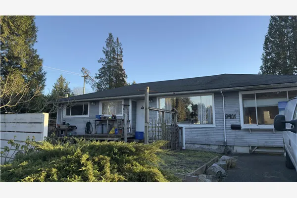 9401 Dawson Crescent