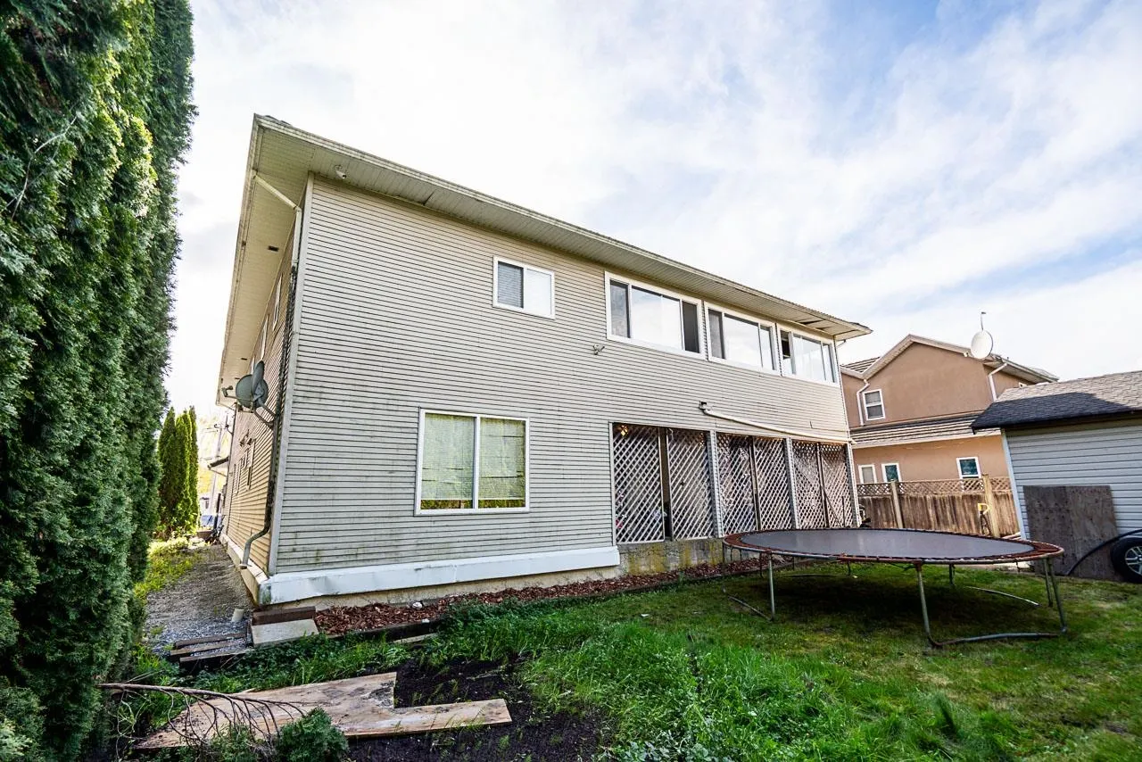 319 Lawrence Street