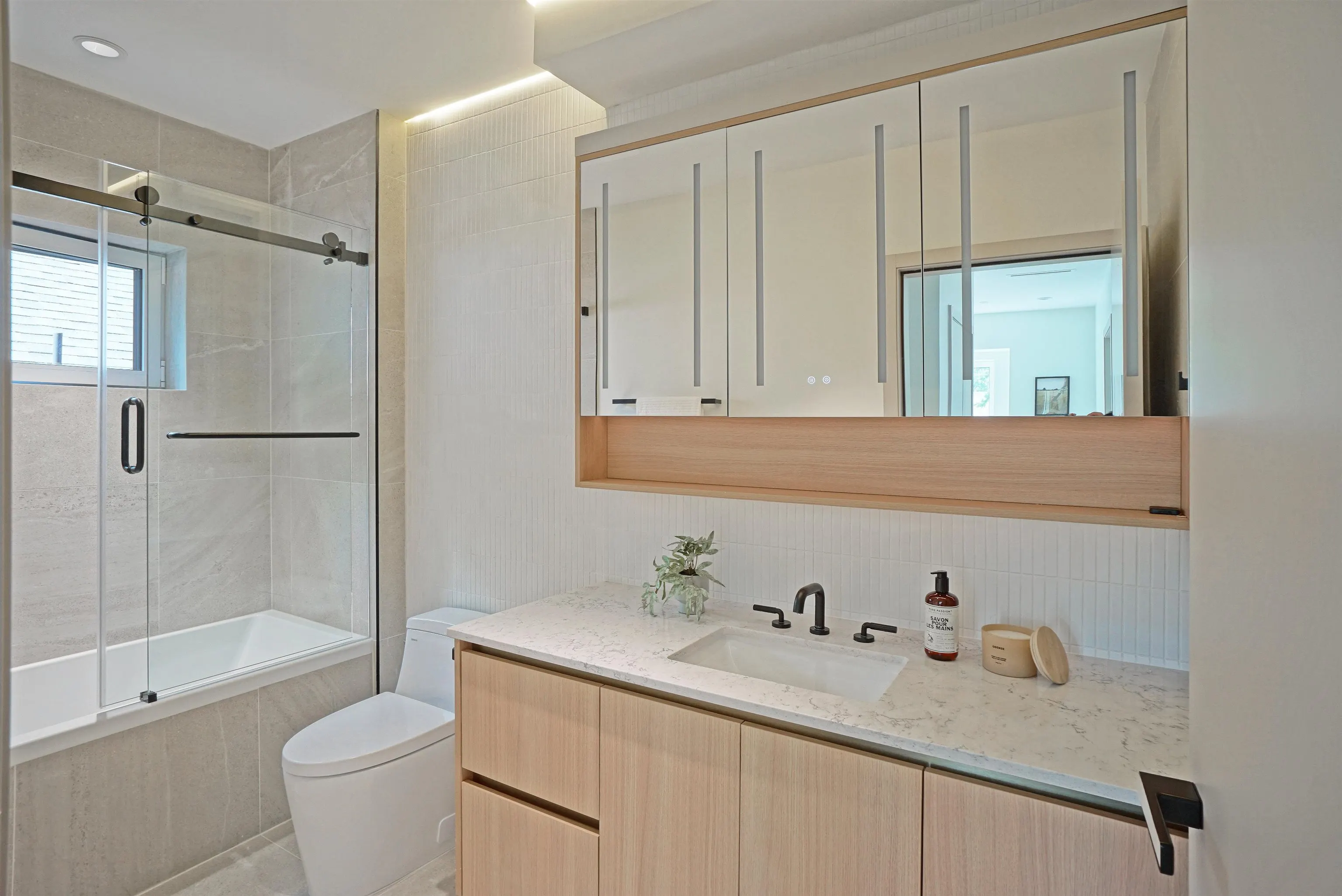 3315 W 10th Street #1