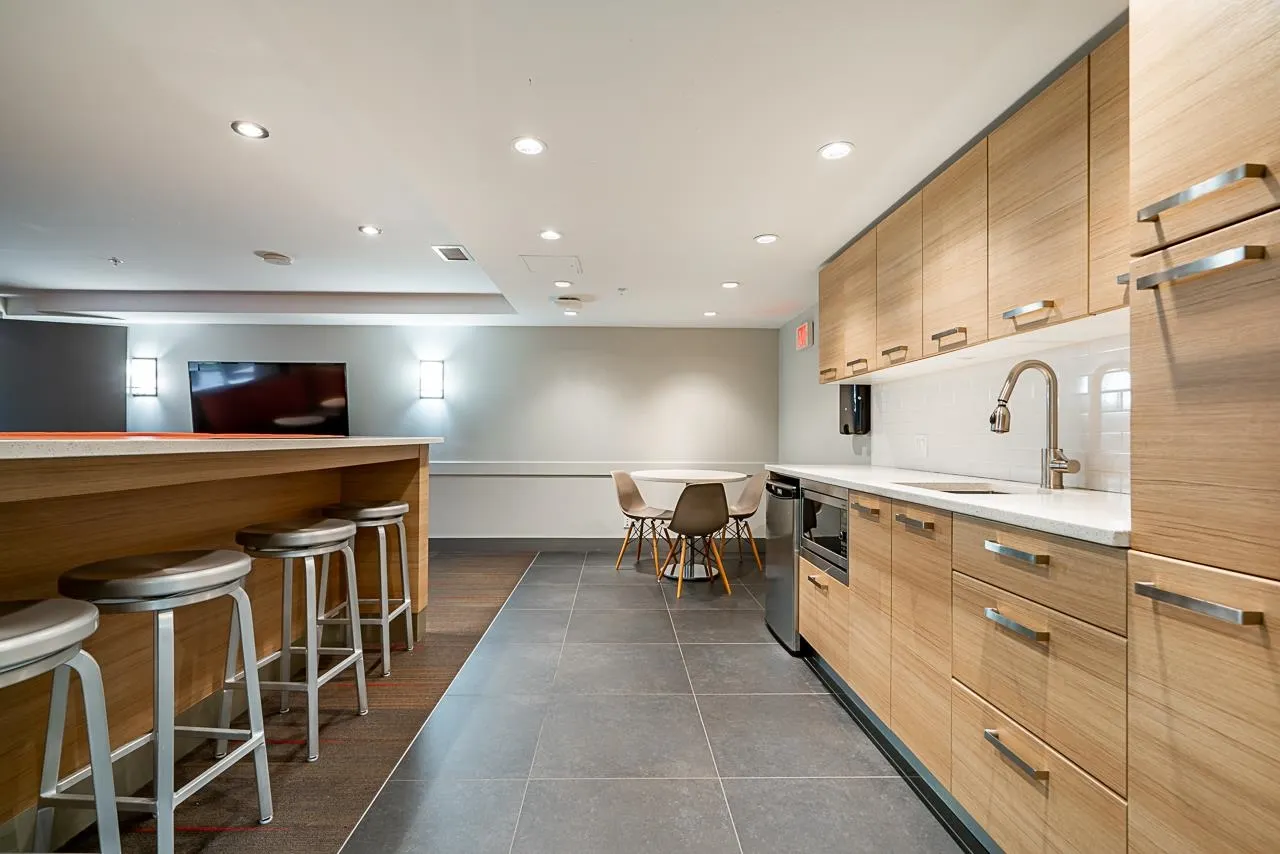 1783 Manitoba Street #524
