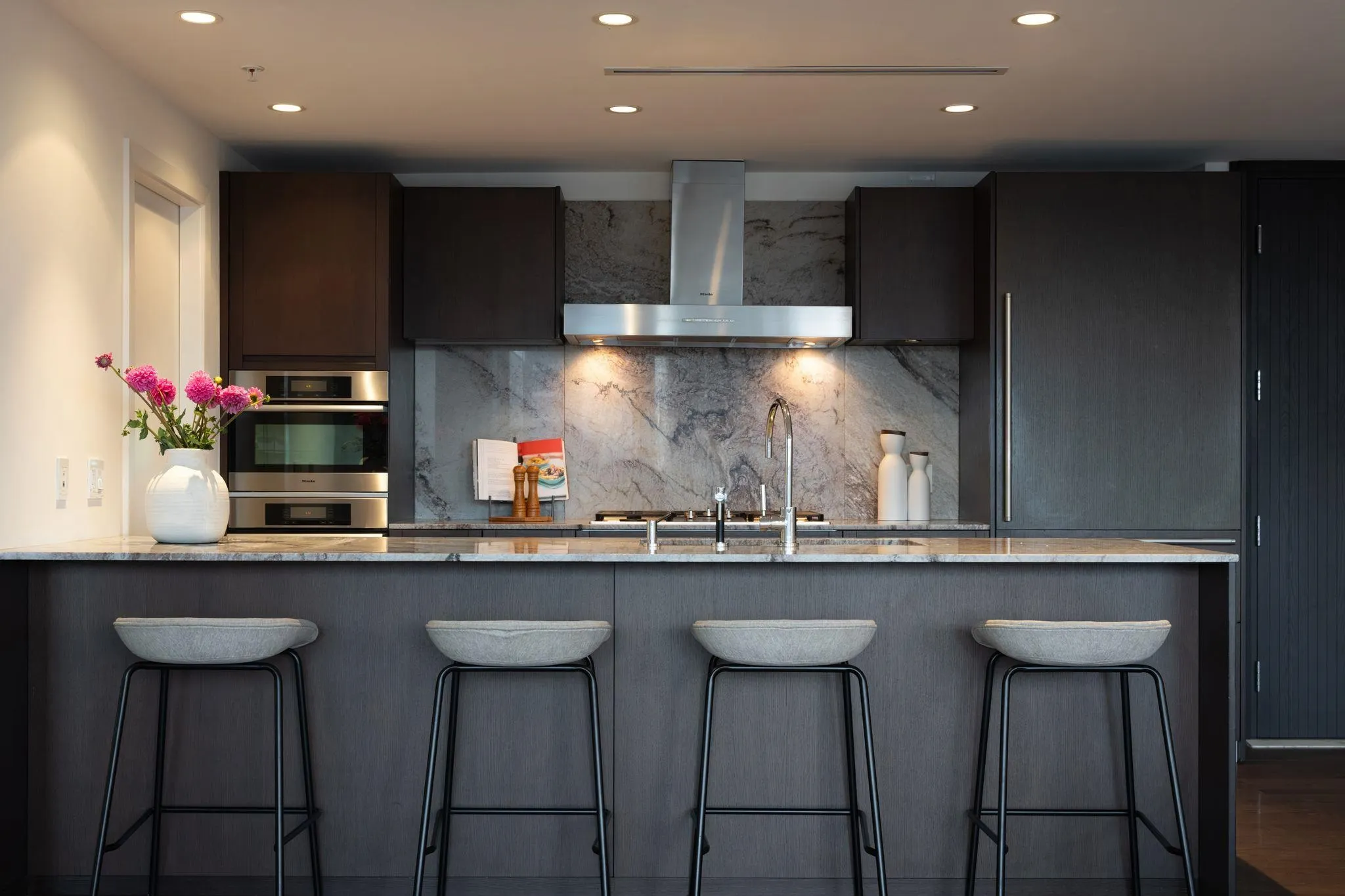 1011 W Cordova Street #3804