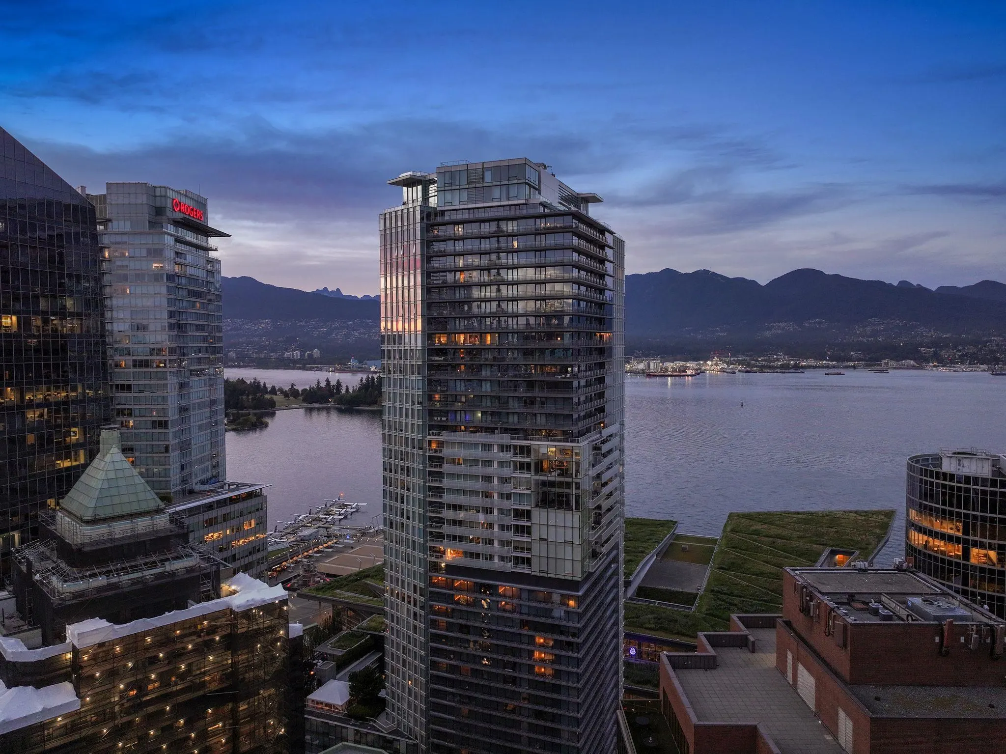 1011 W Cordova Street #3804