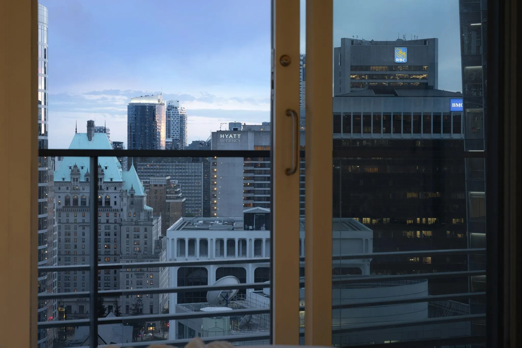 1011 W Cordova Street #3804