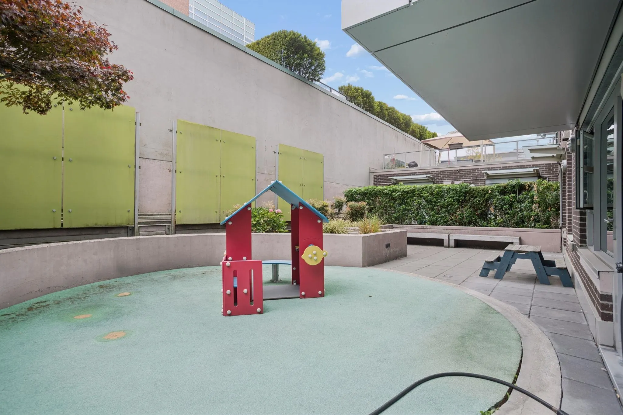 538 W 7th Avenue #906