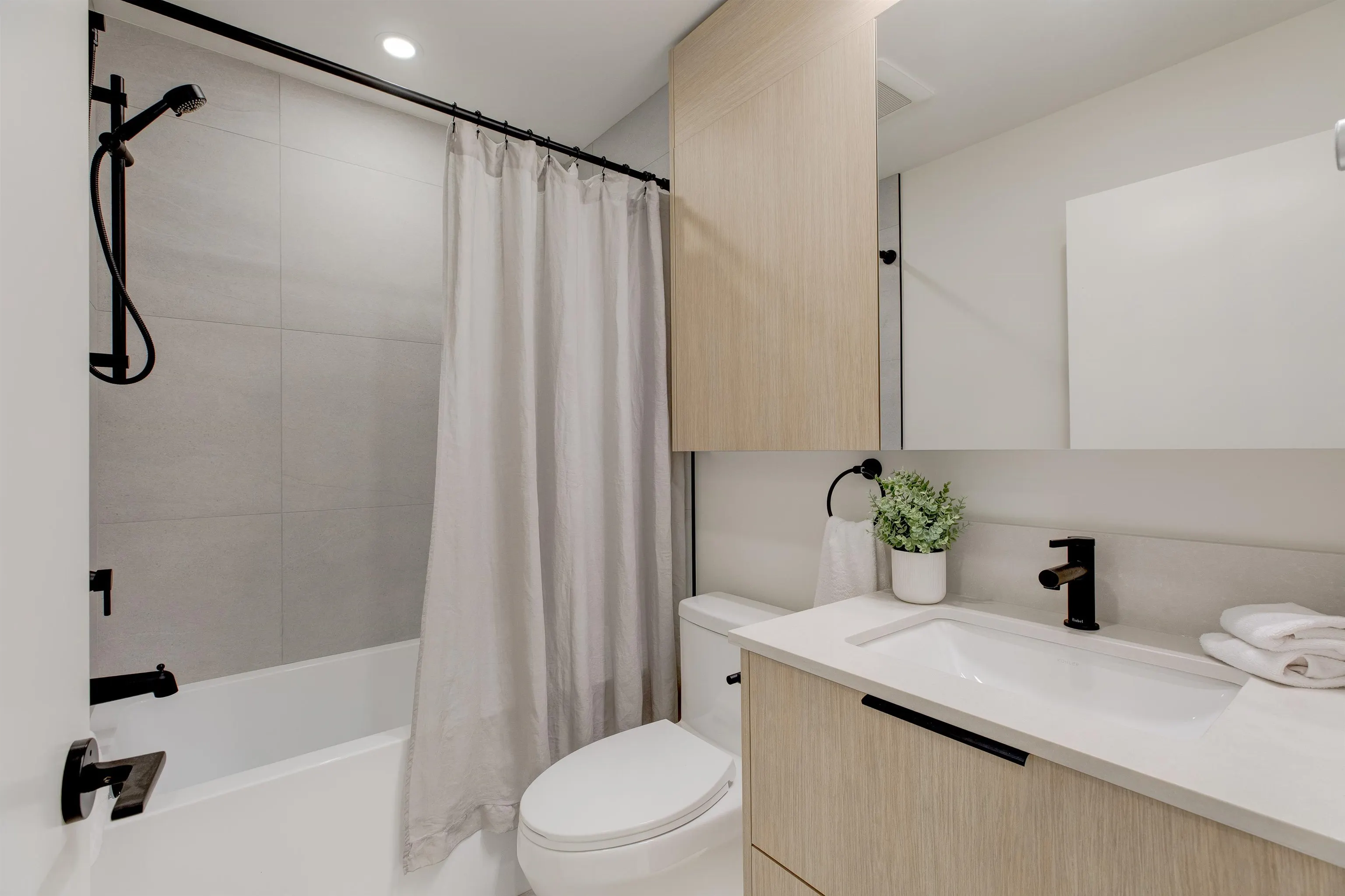 339 Keary Street #8