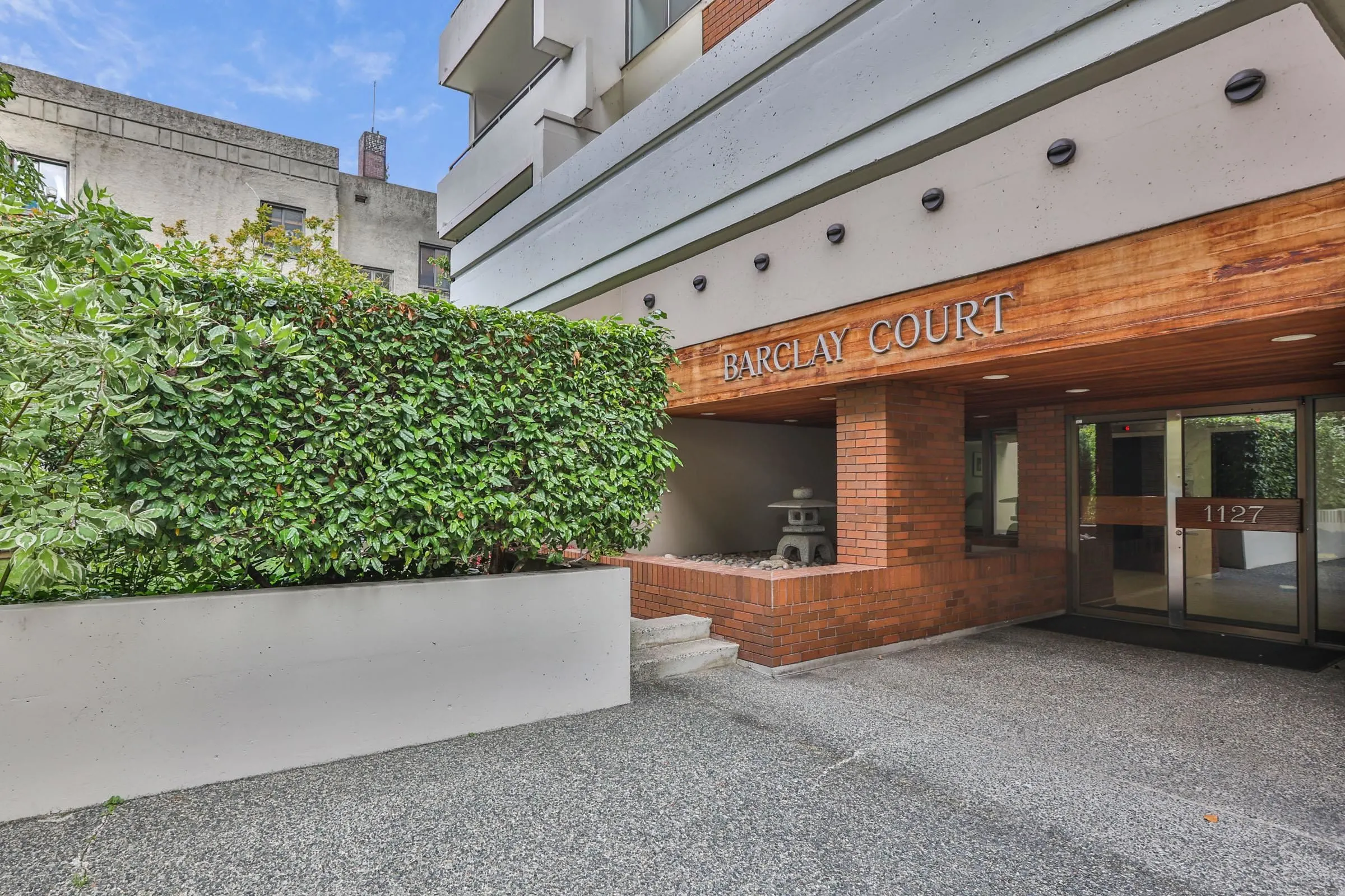 1127 Barclay Street #1102