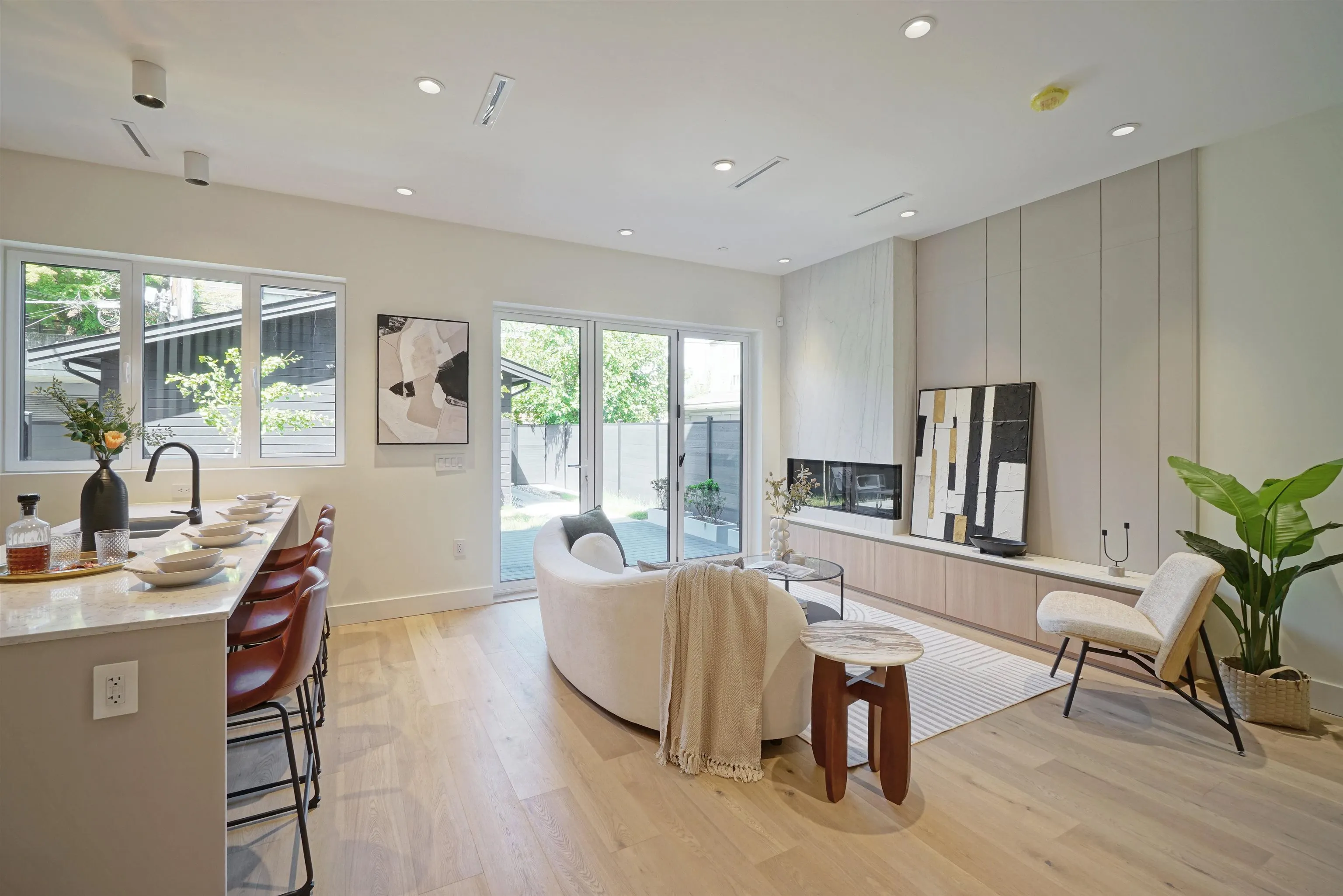 3315 W 10th Street #2