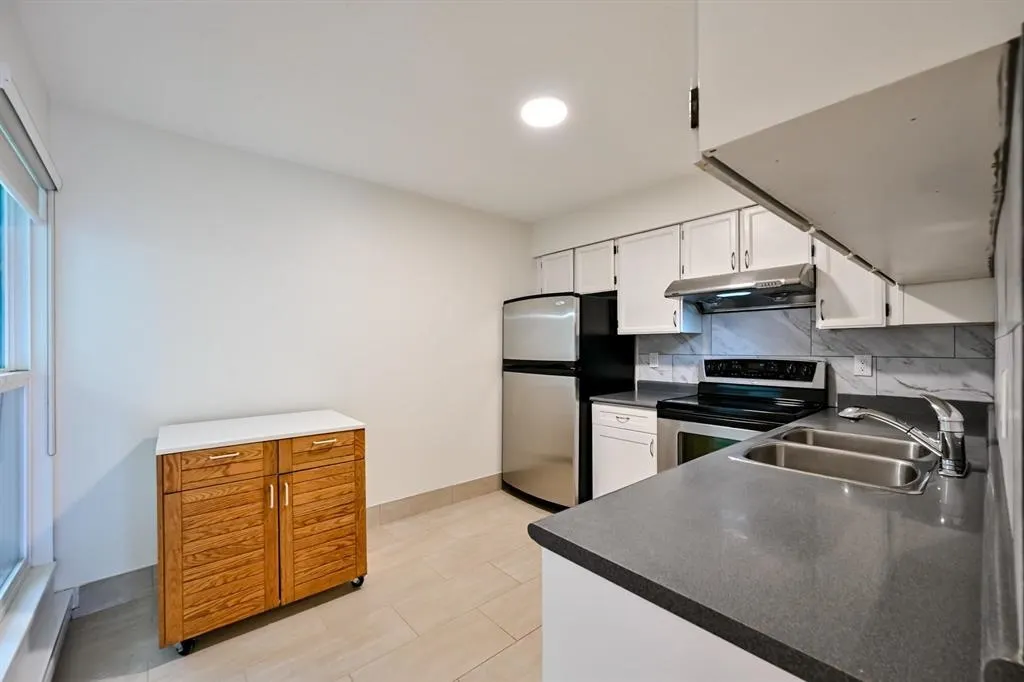 3030 Trethewey Street #72