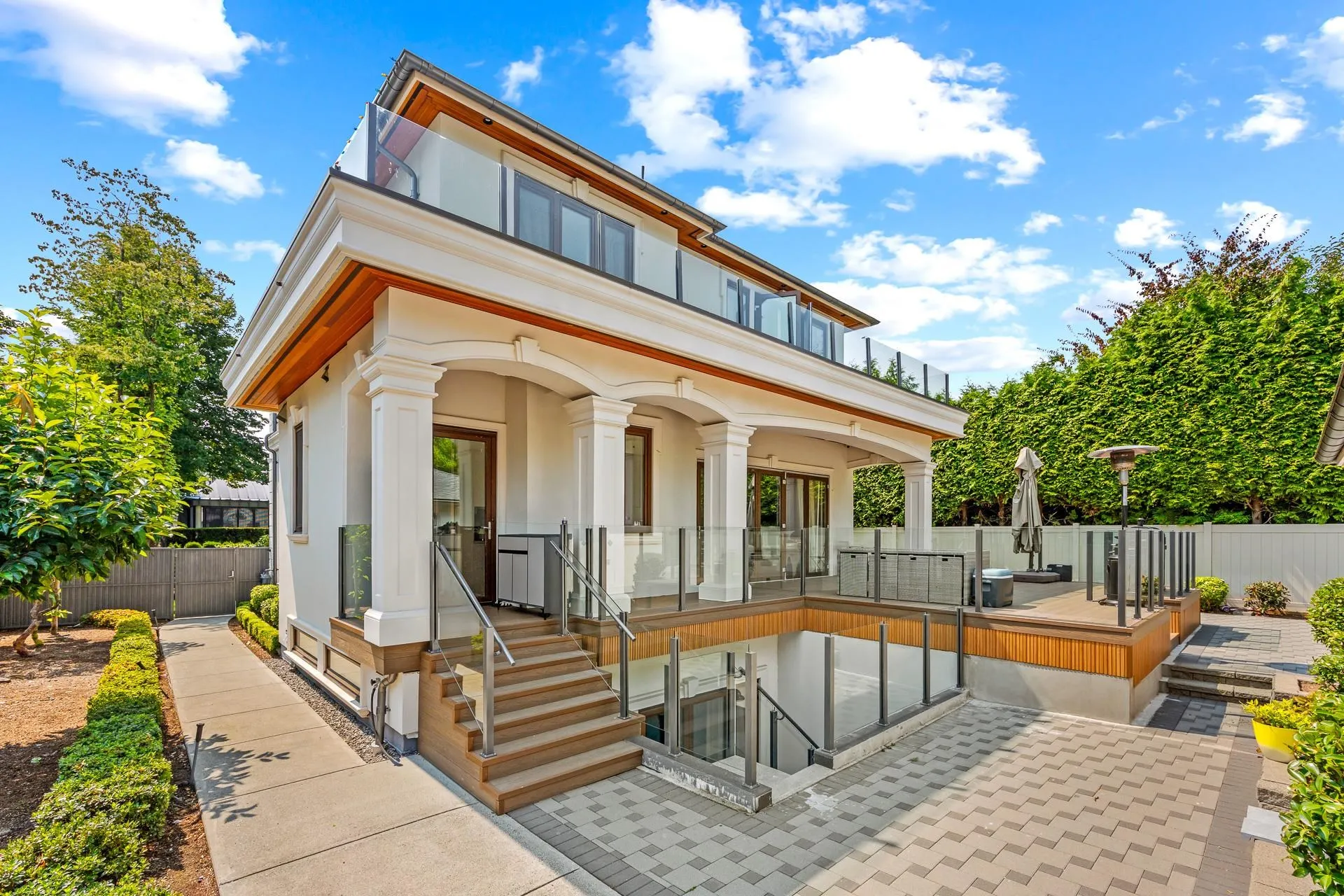 2867 W 44th Avenue