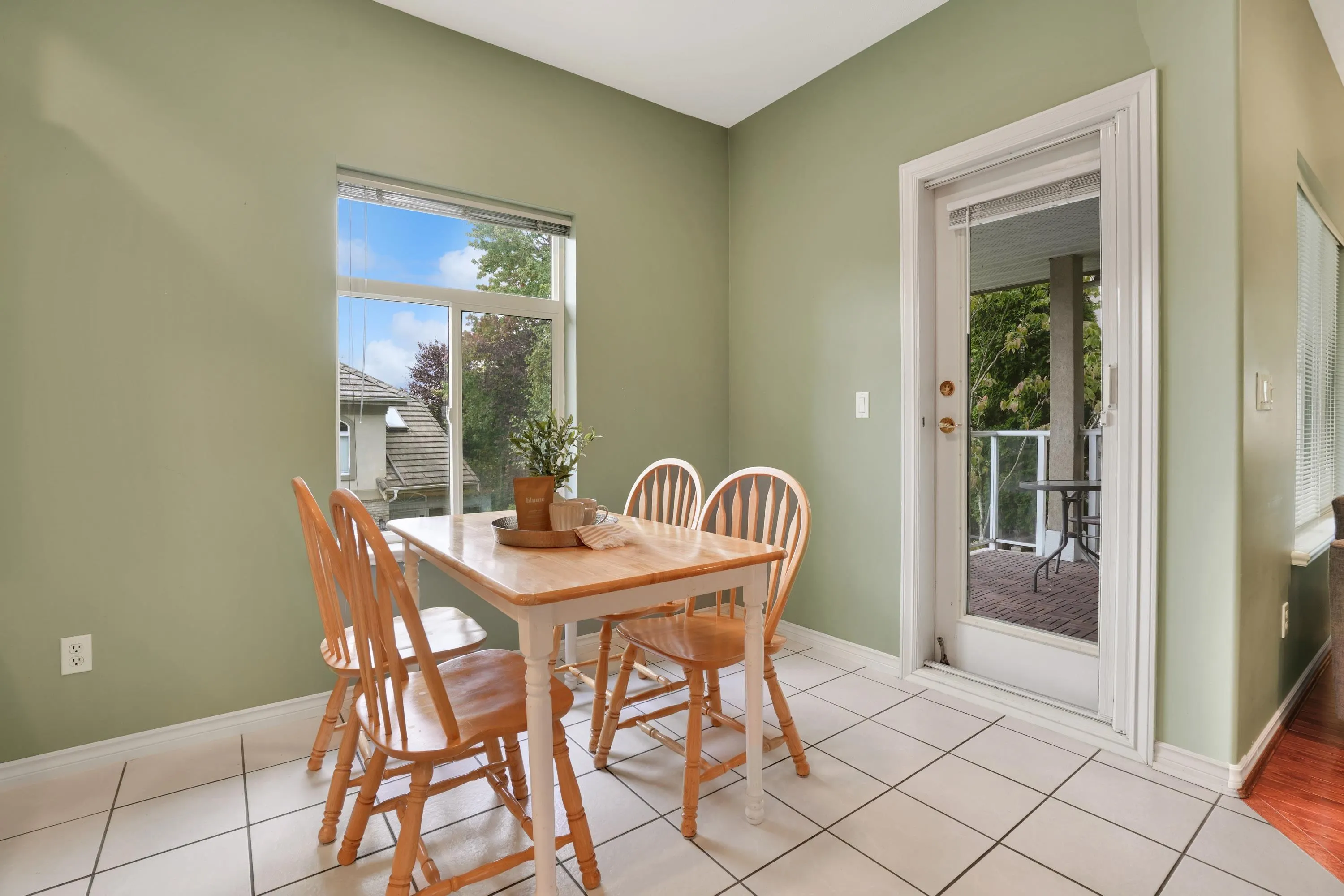 915 Fort Fraser Rise #11
