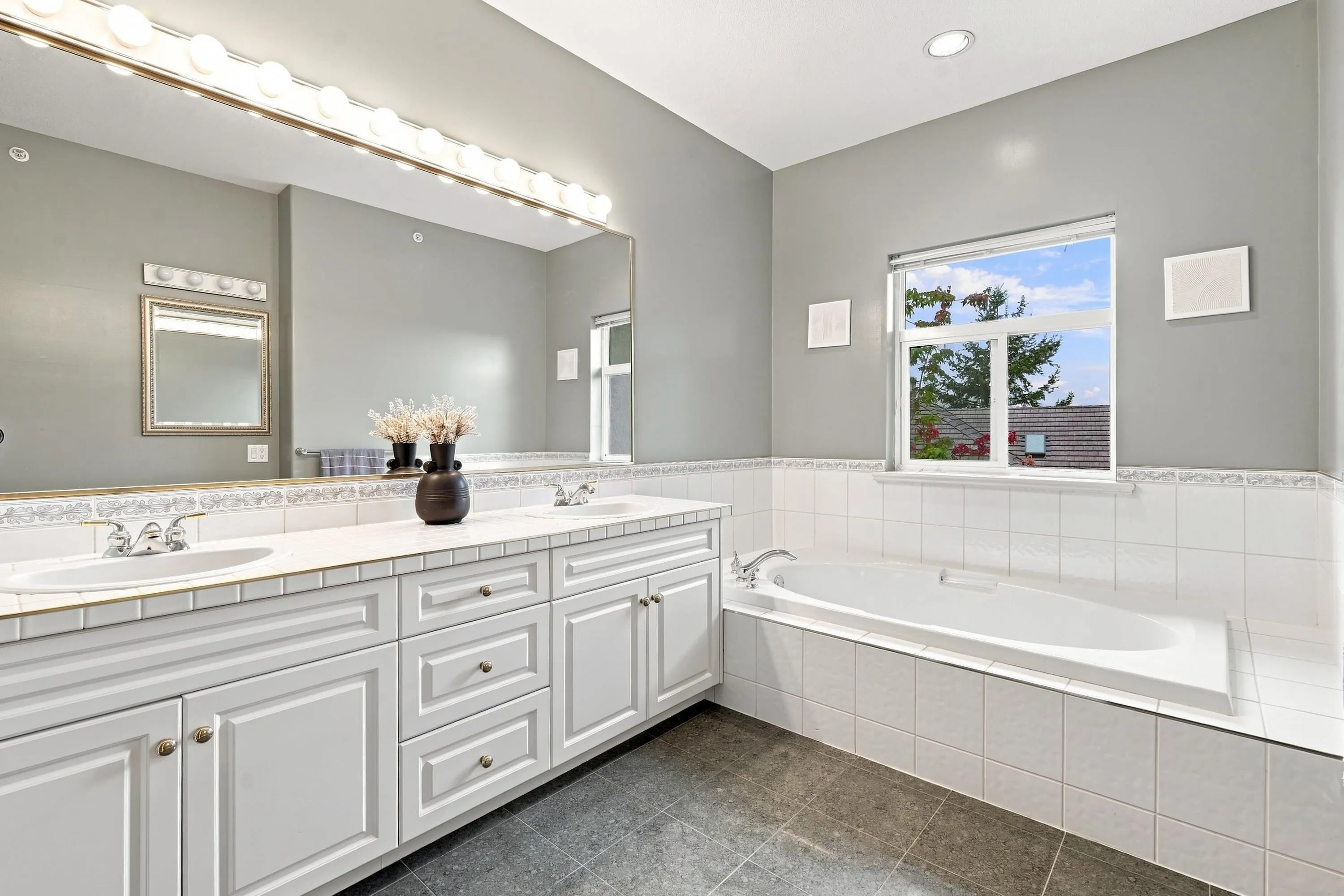 915 Fort Fraser Rise #11