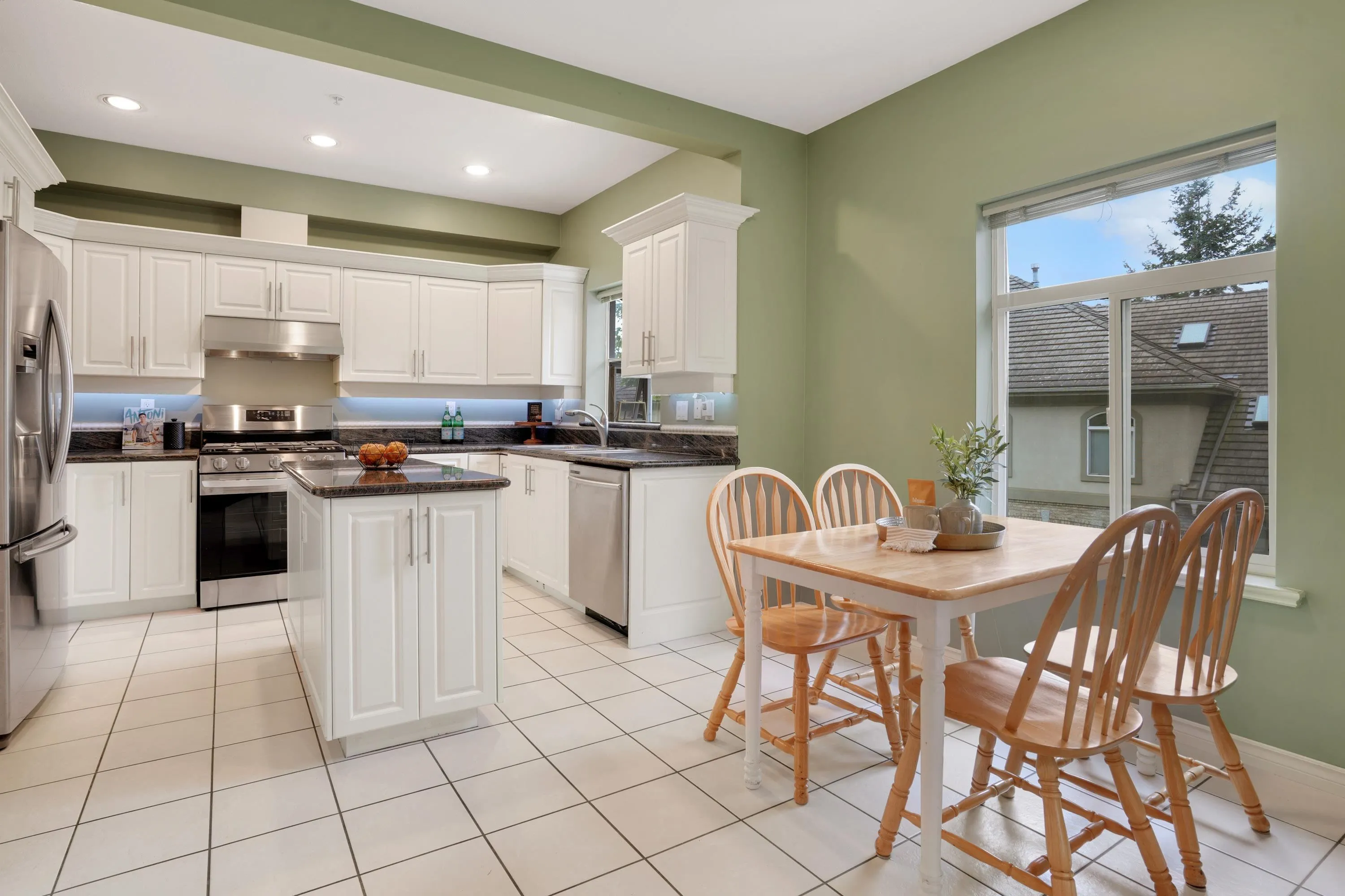 915 Fort Fraser Rise #11