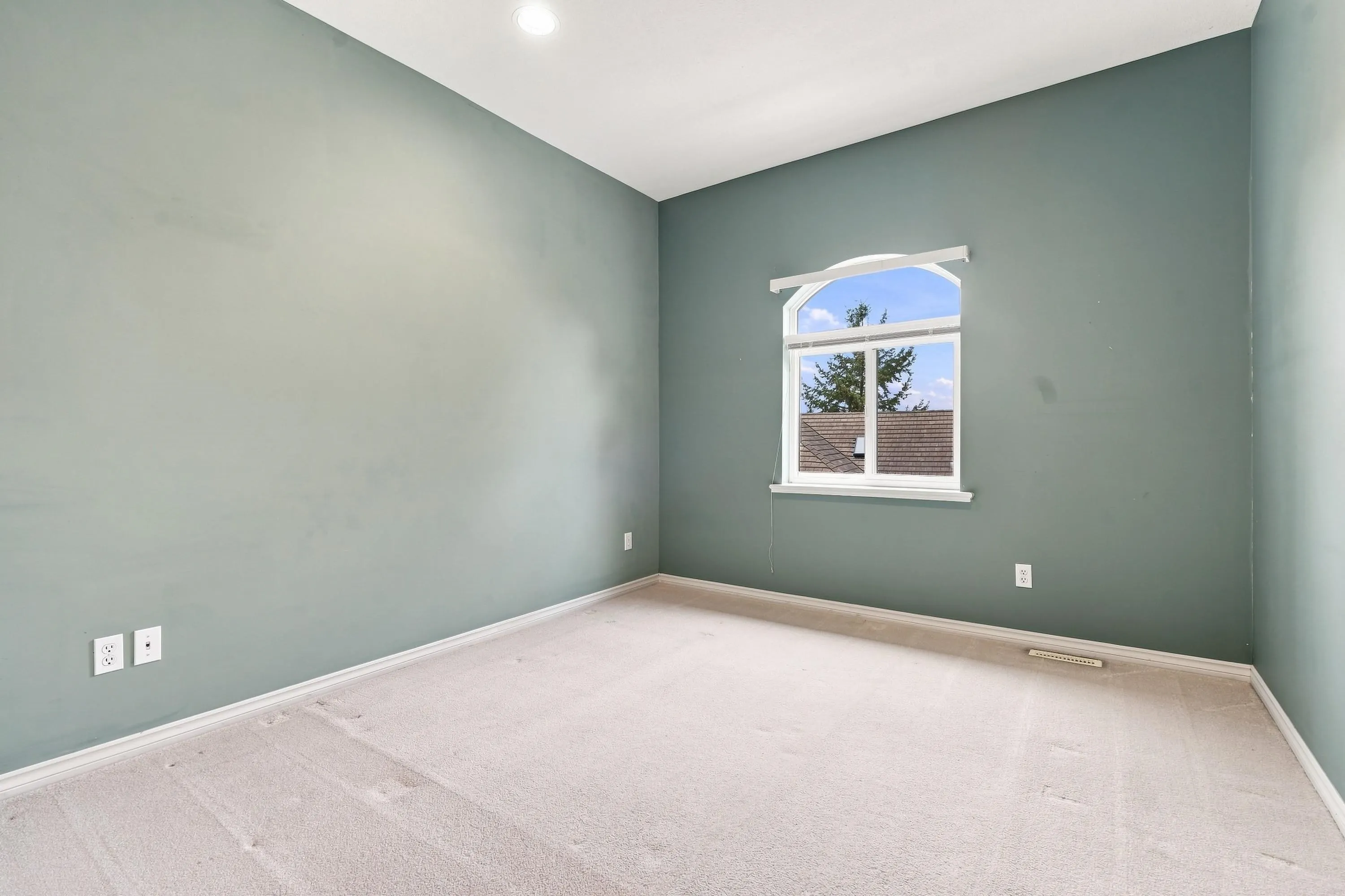 915 Fort Fraser Rise #11