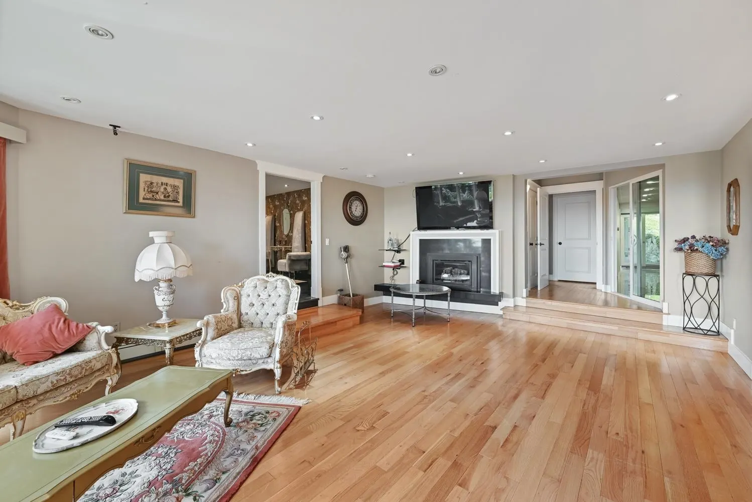 1053 Millstream Road #Main Floor