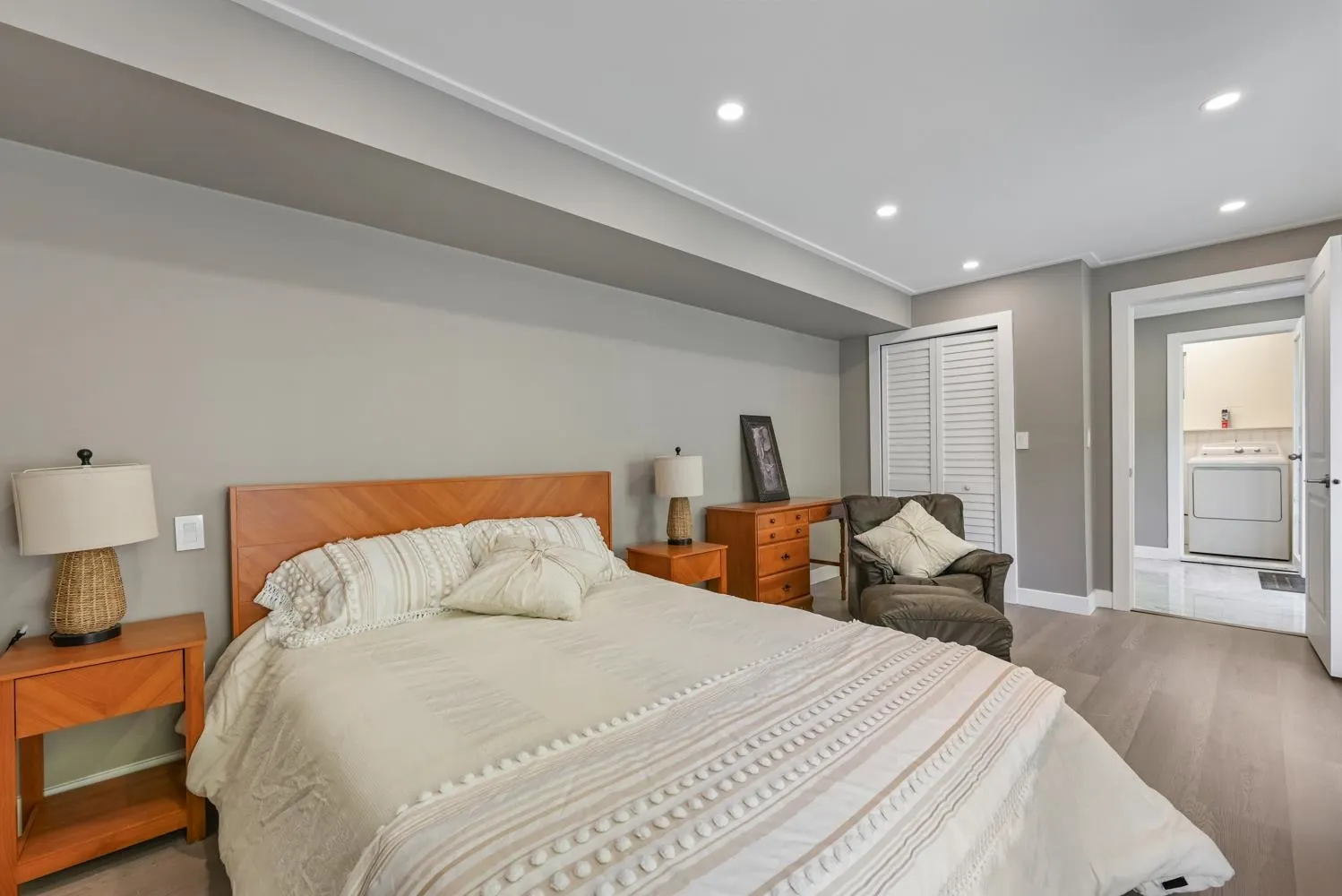 1053 Millstream Road #Main Floor