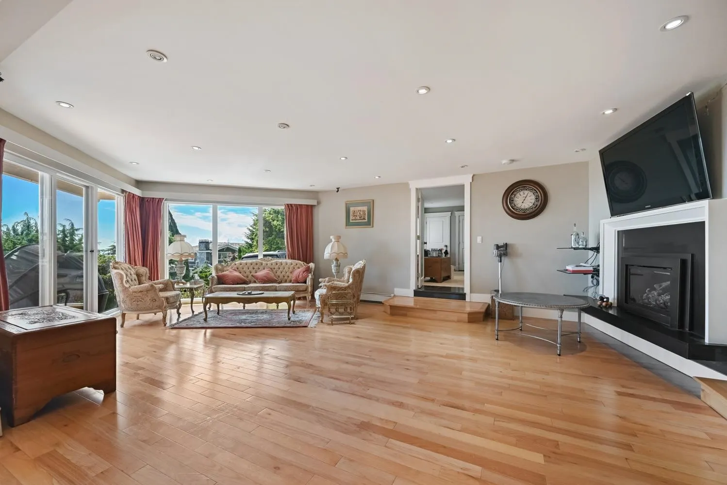 1053 Millstream Road #Main Floor