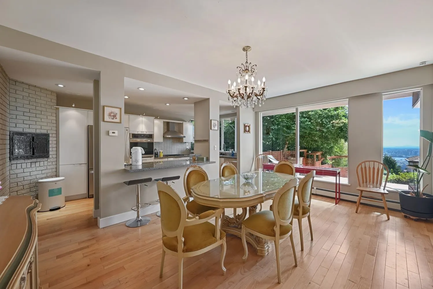1053 Millstream Road #Main Floor