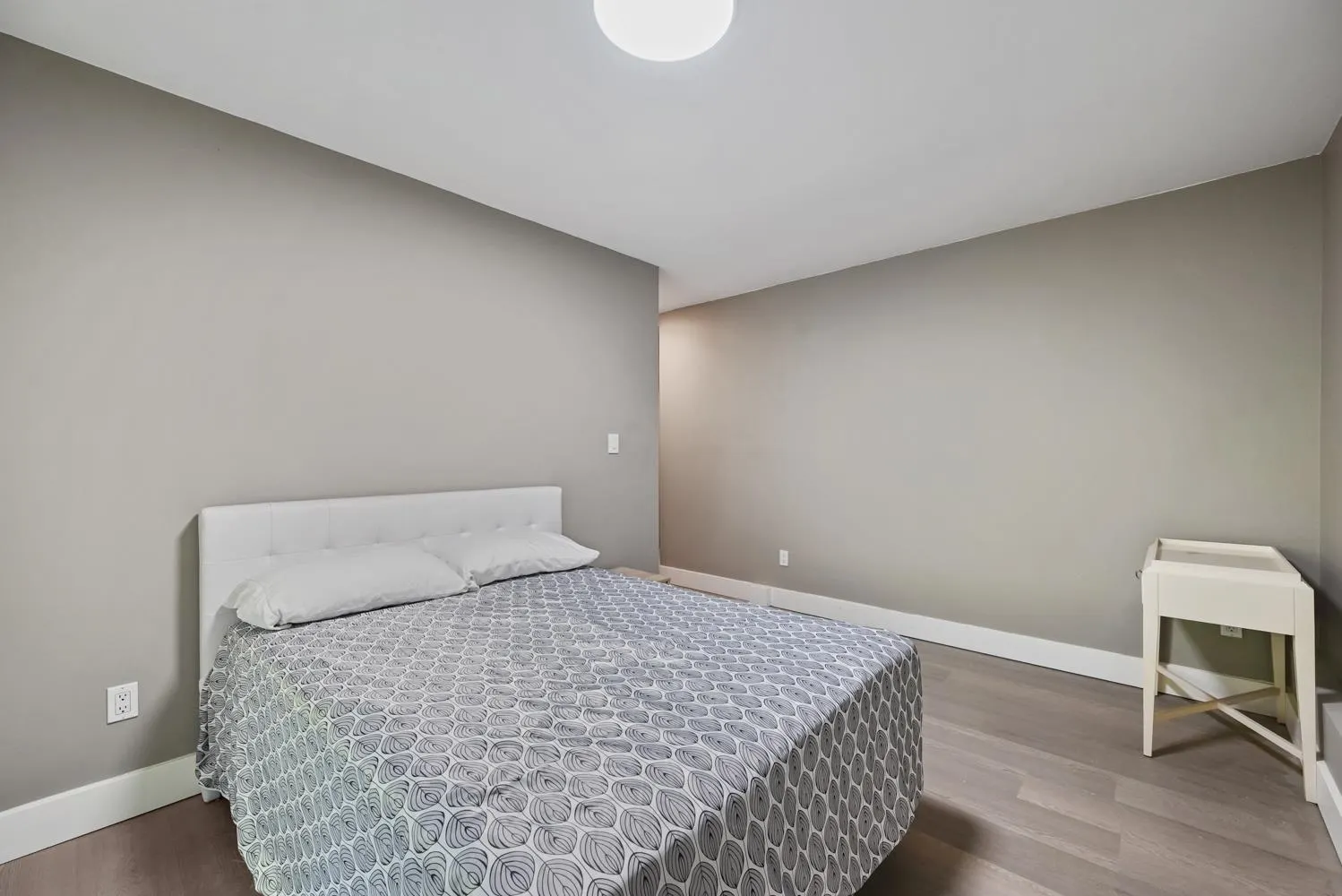1053 Millstream Road #Main Floor