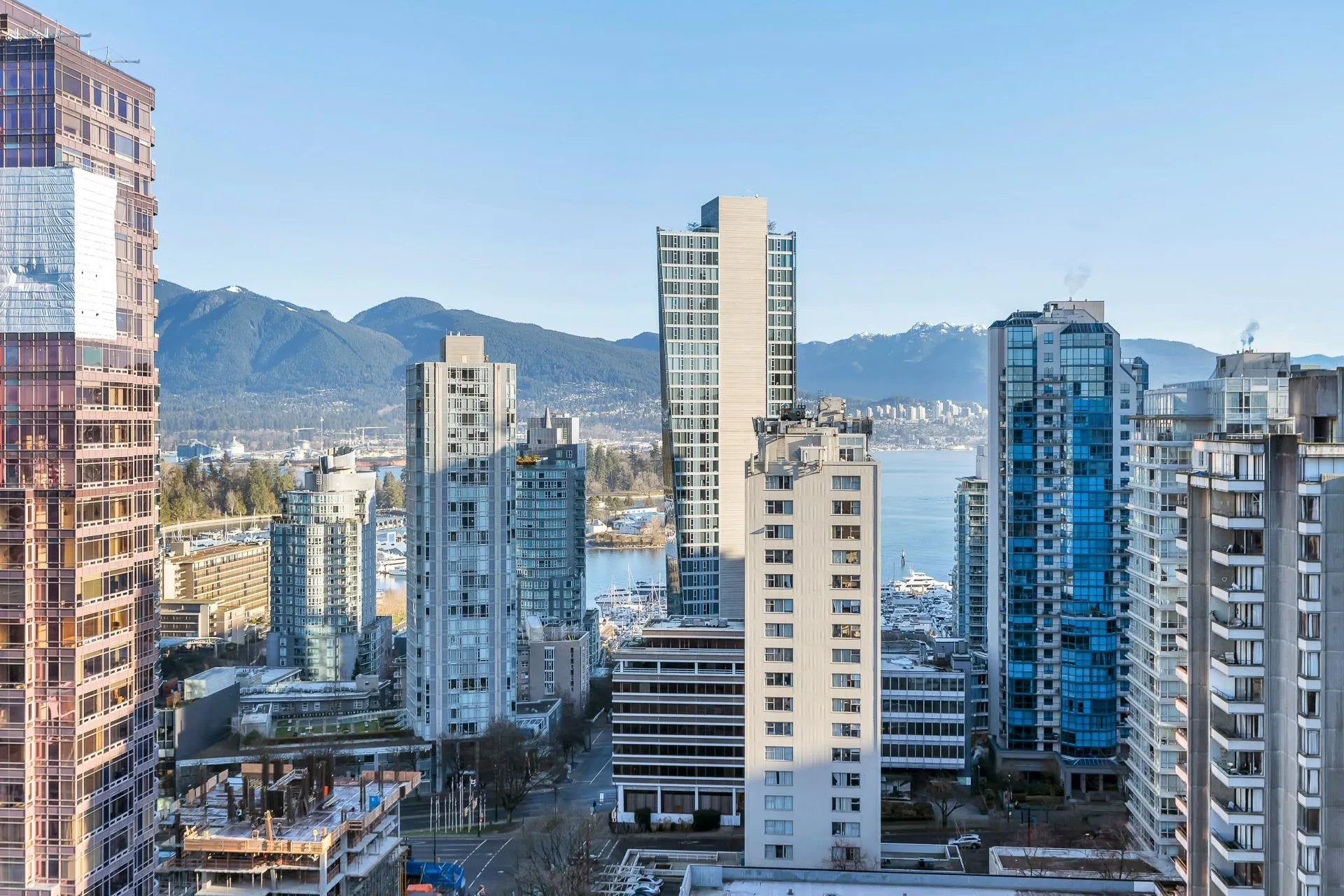 1482 Robson Street #1405