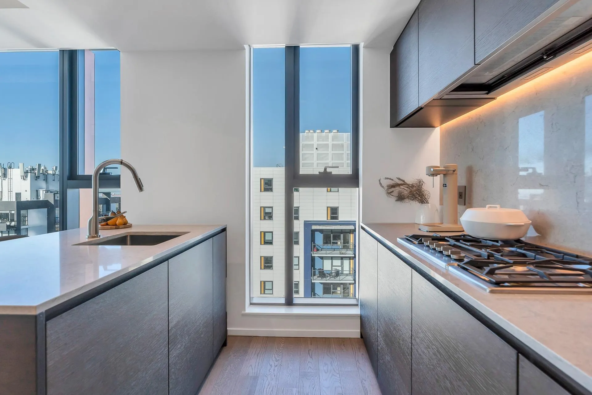 1482 Robson Street #1802