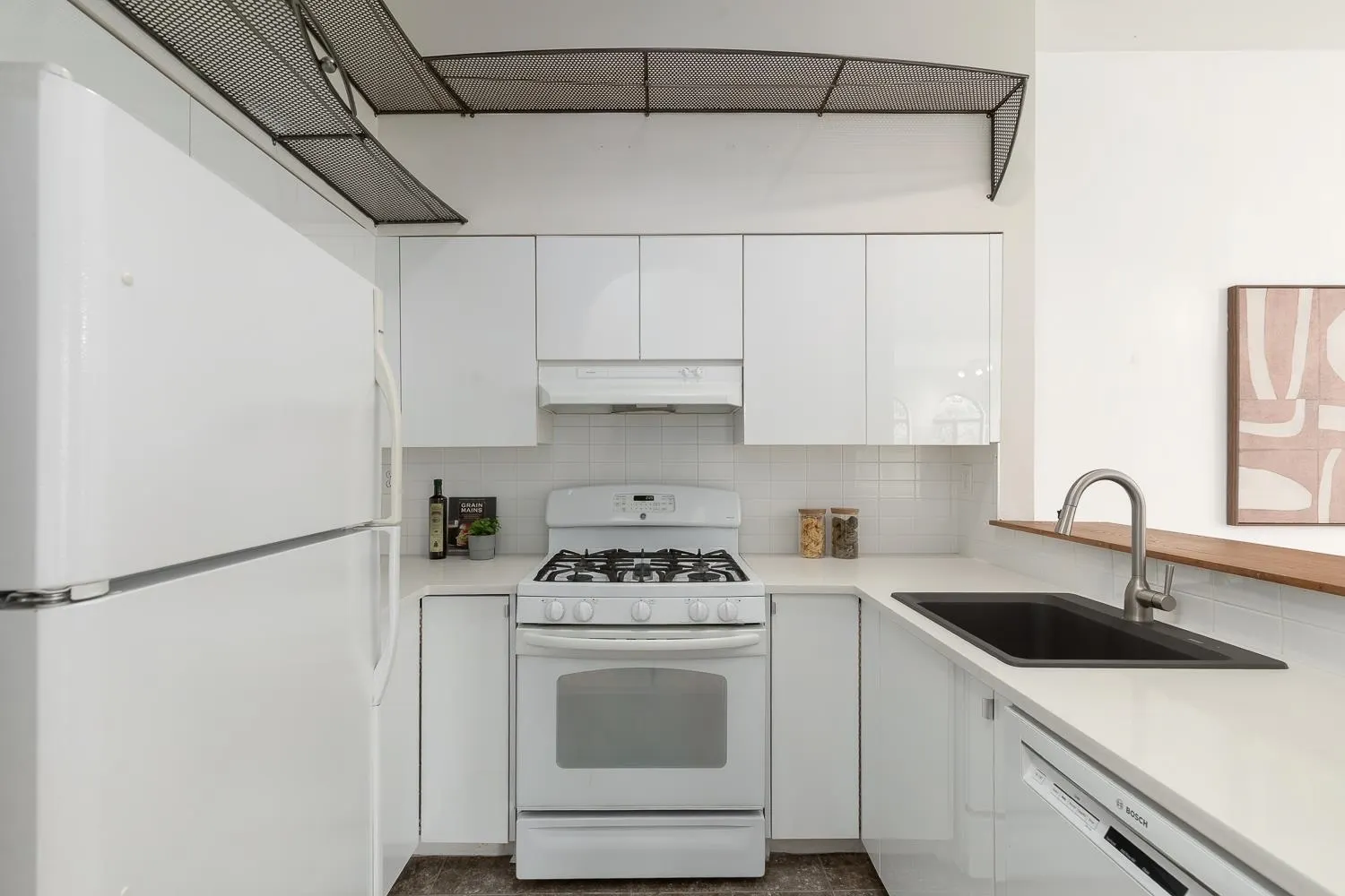 700 E Pender Street #301