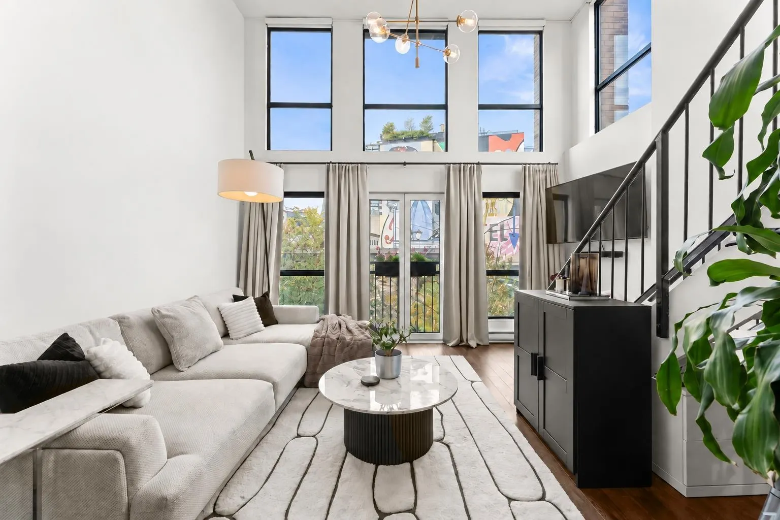 1 E Cordova Street #401