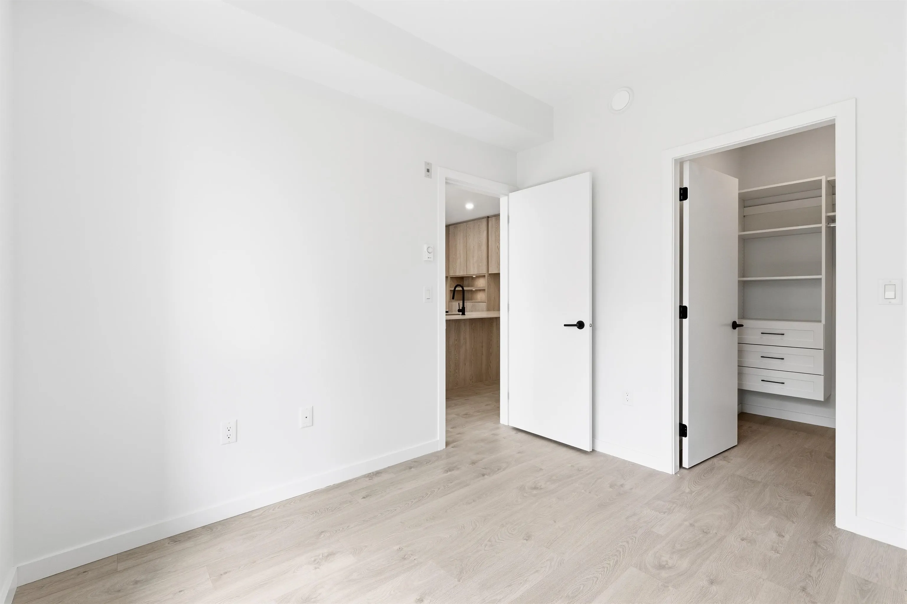 19577 65b Avenue #505
