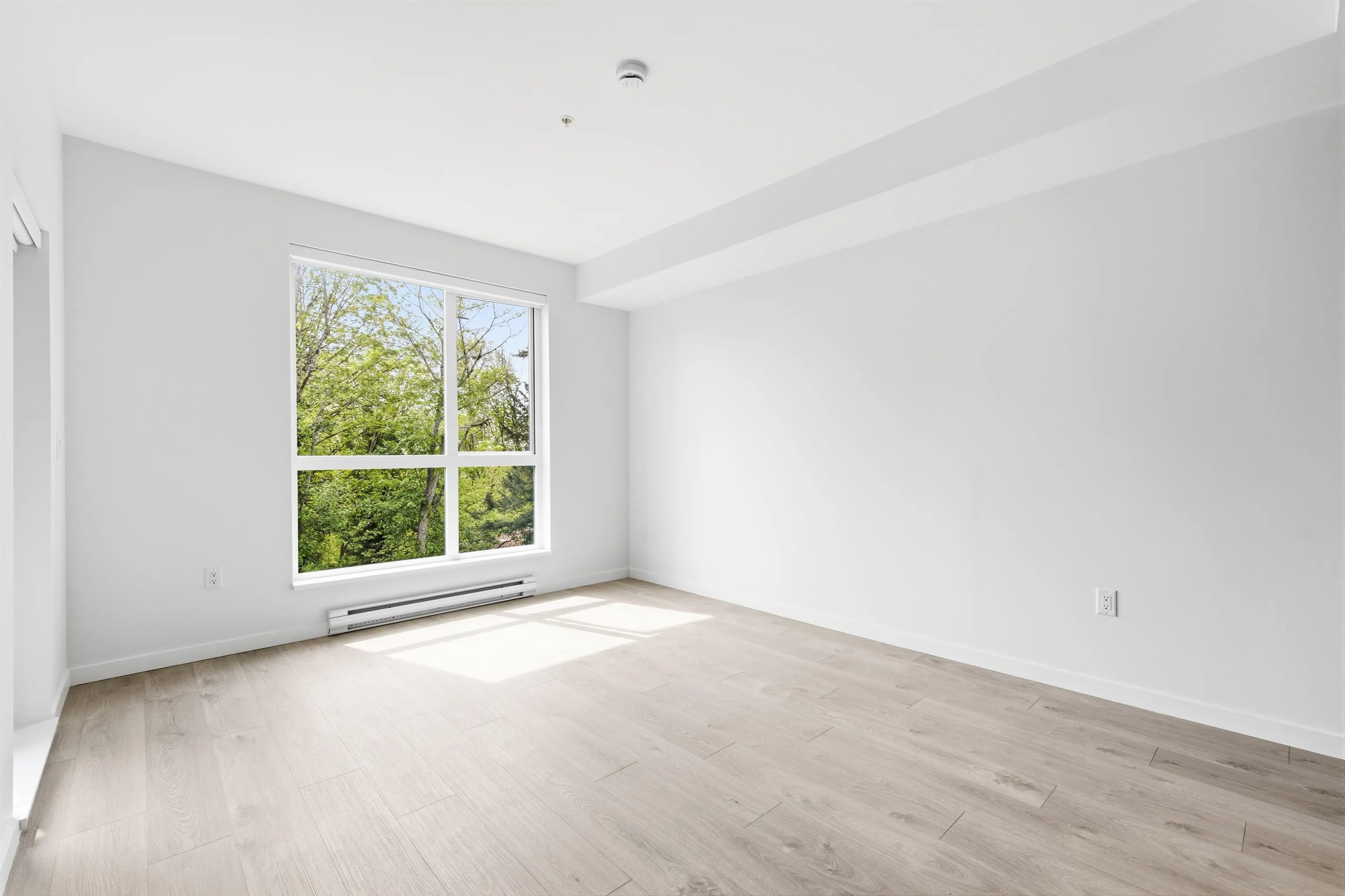 19577 65b Avenue #505