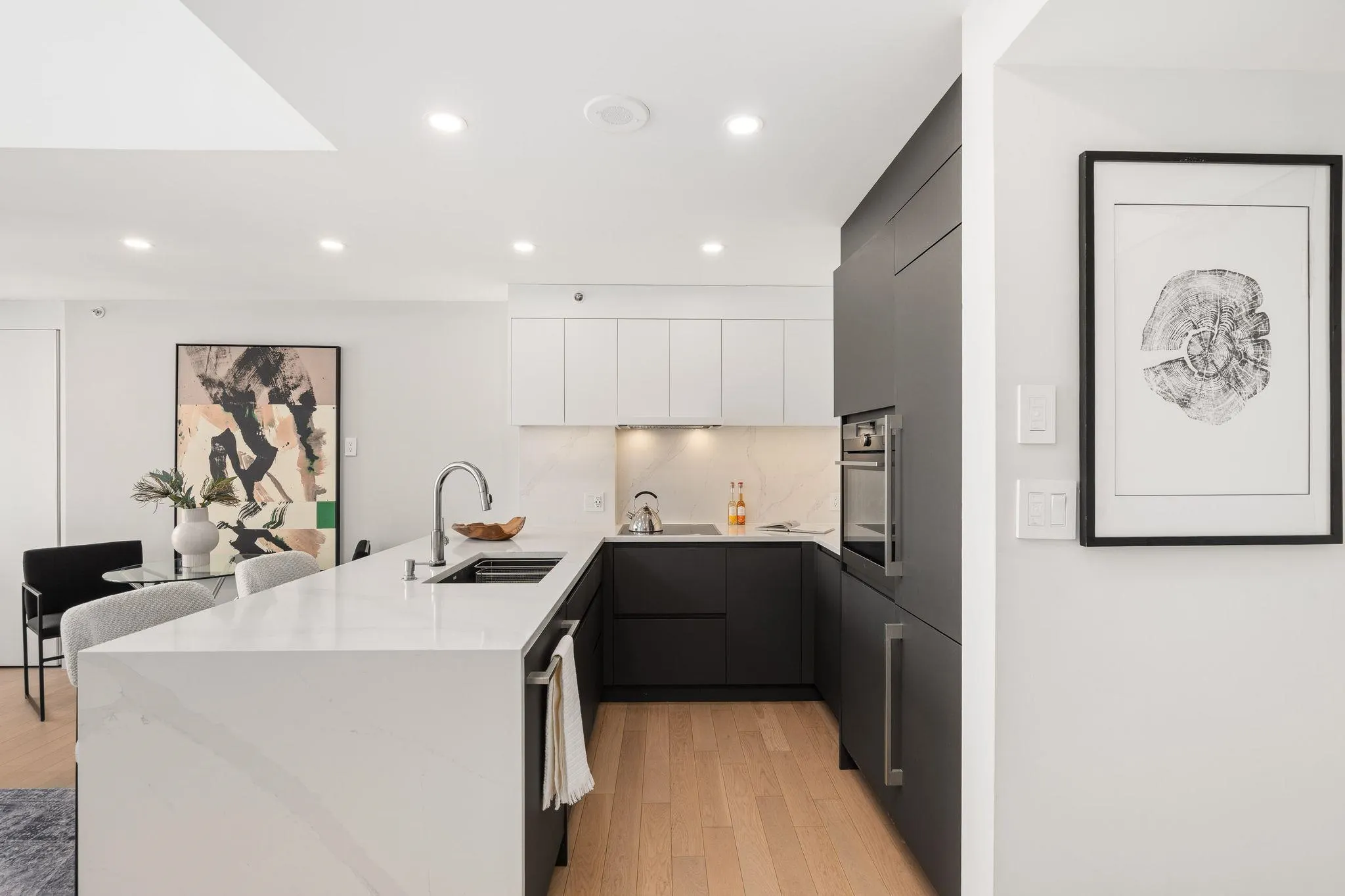1238 Richards Street #608