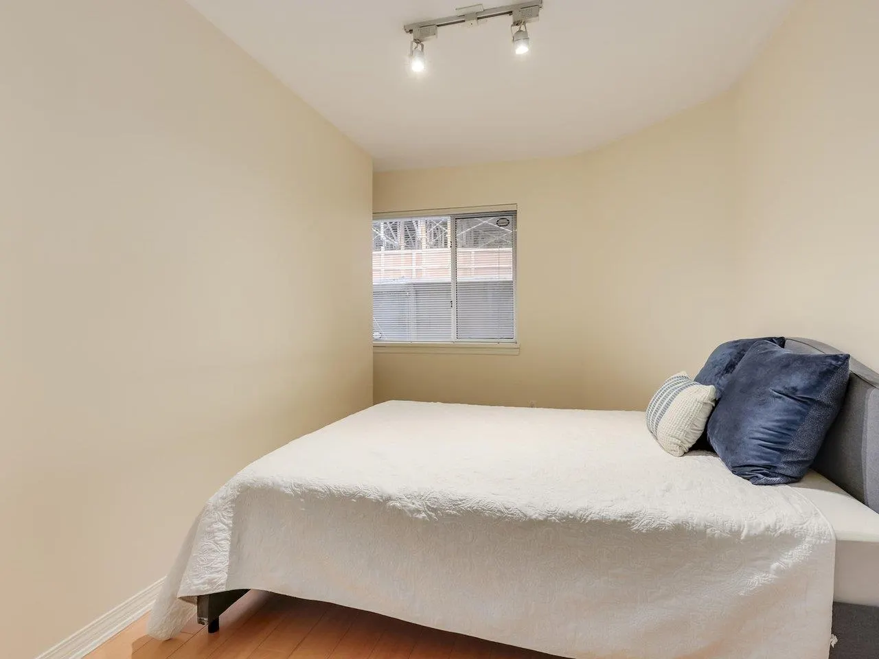 555 W 14th Avenue #117