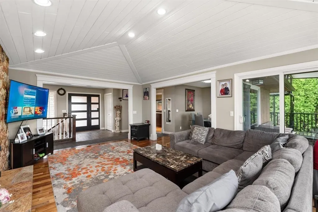 14534 Lombard Place