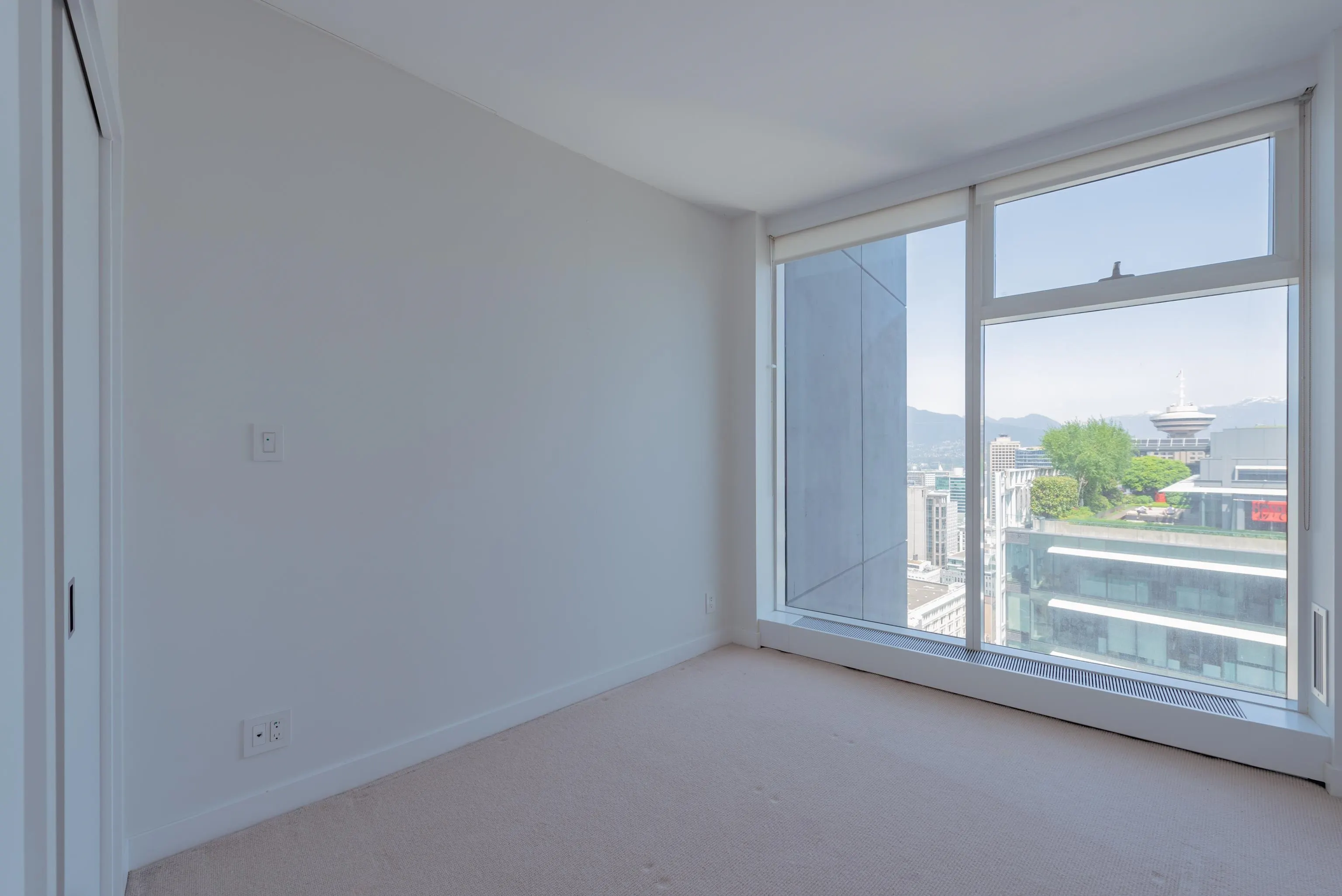 777 Richards Street #37XX