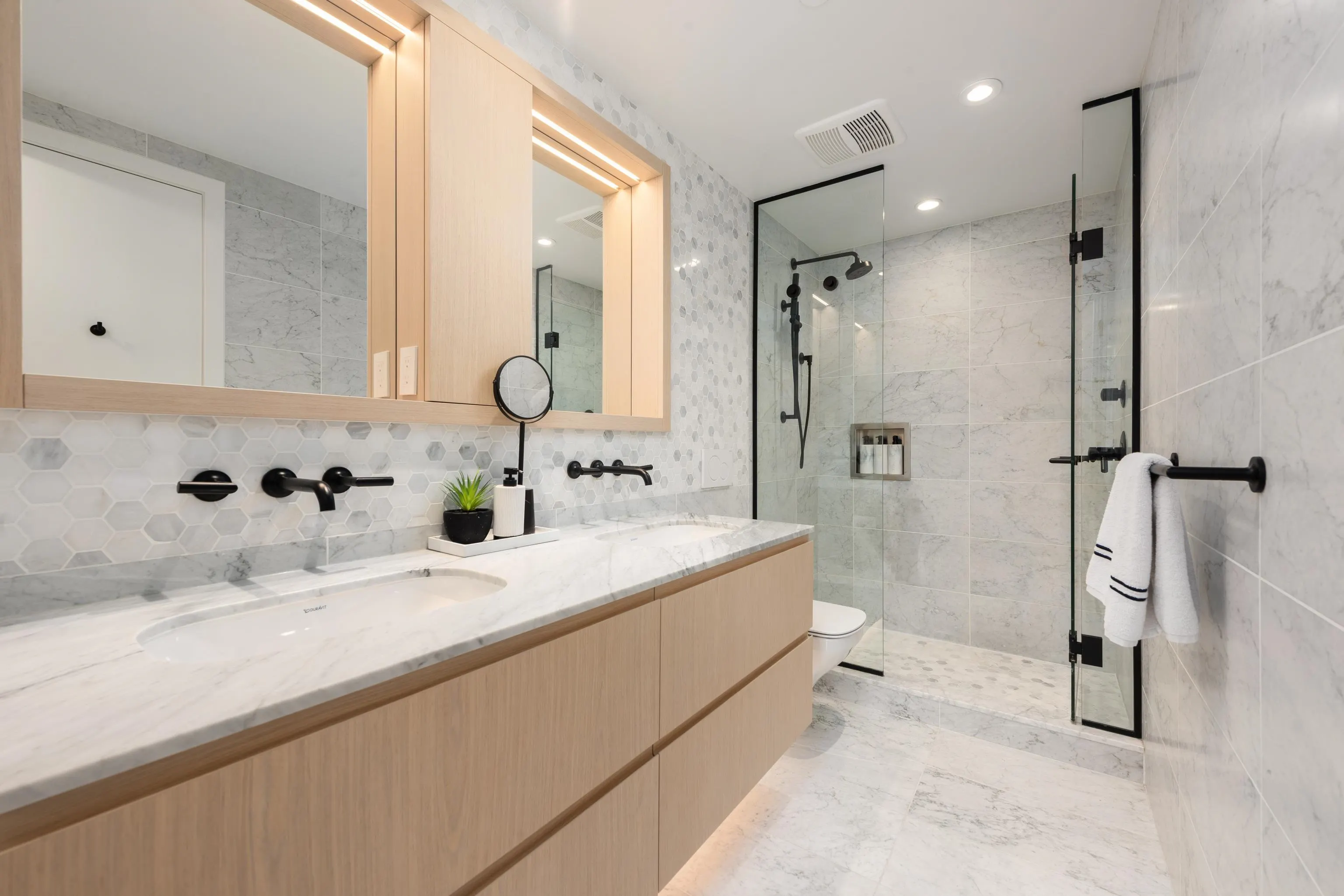 1365 Davie Street #403