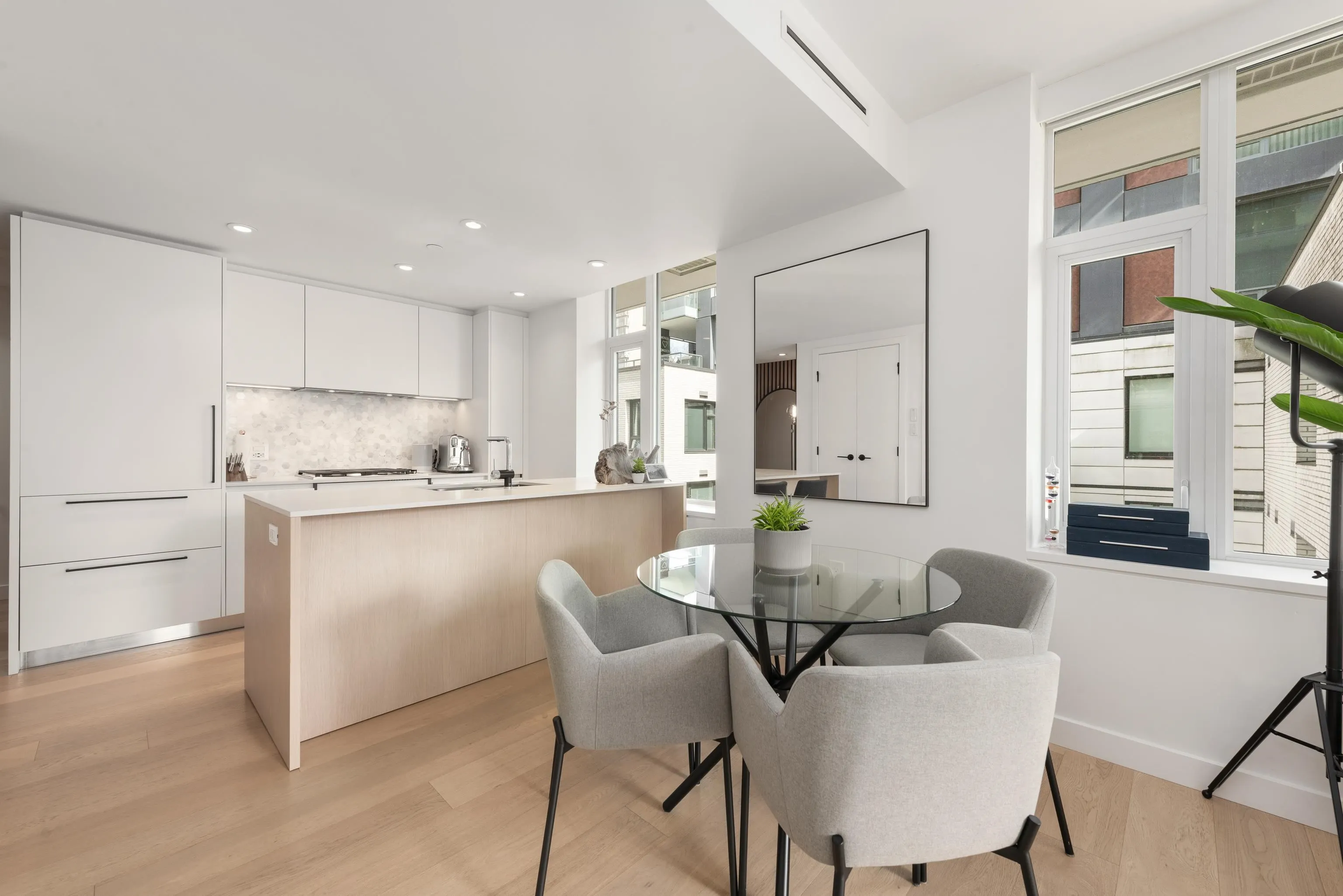 1365 Davie Street #403