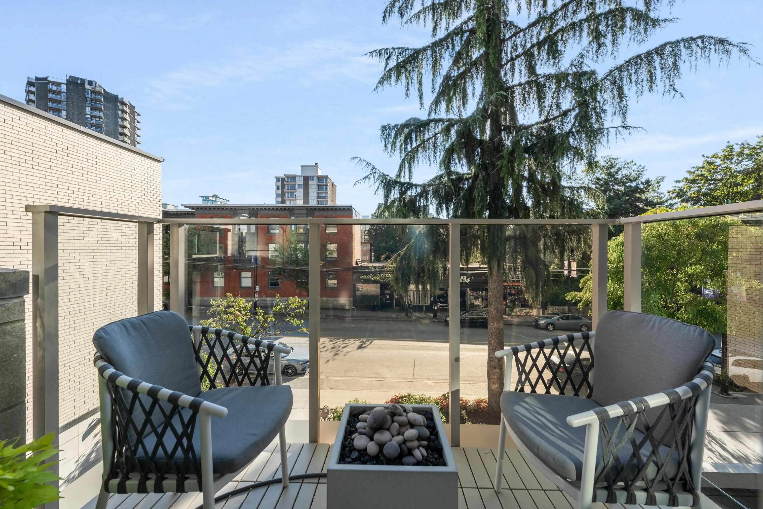 1365 Davie Street #403