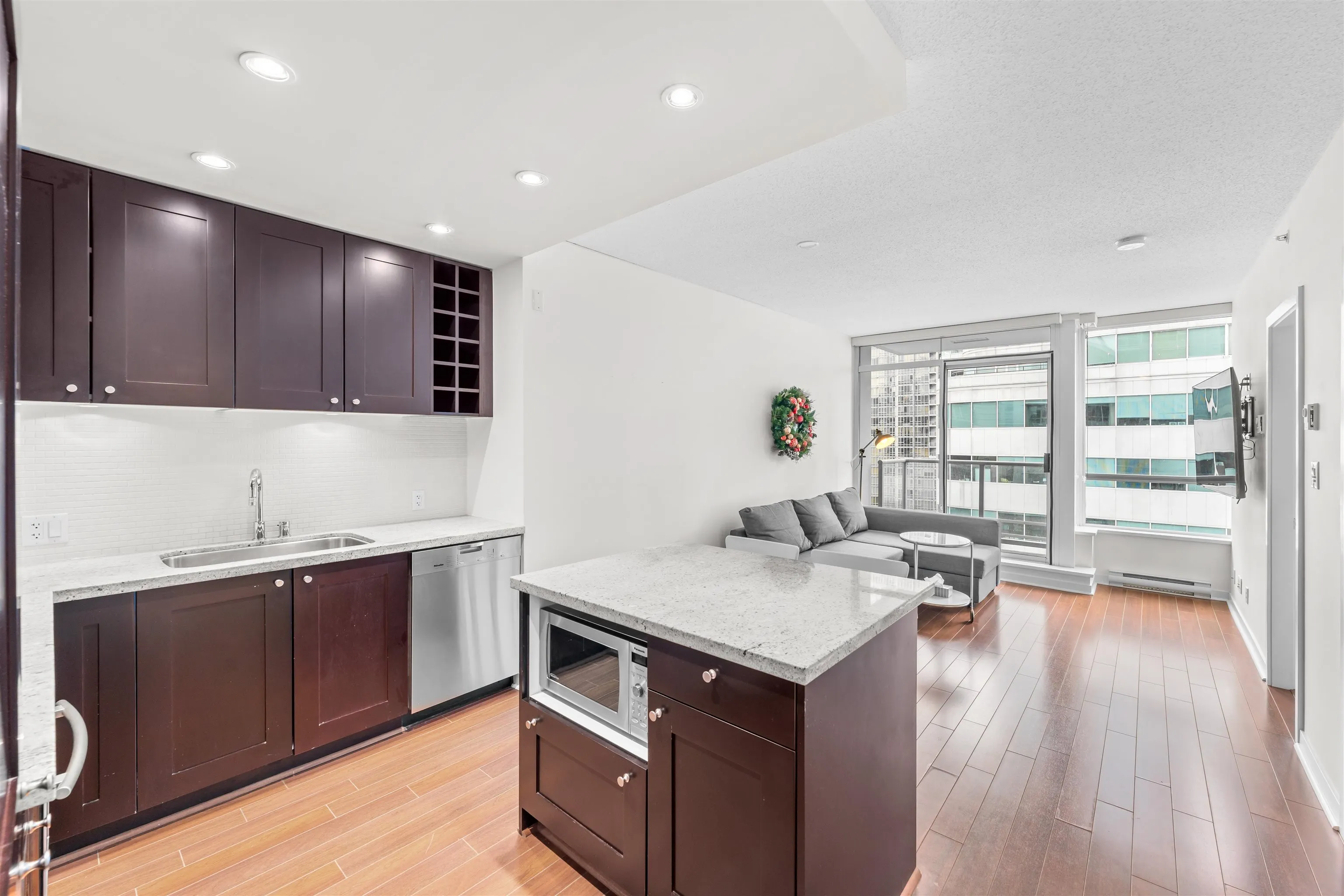 821 Cambie Street #808