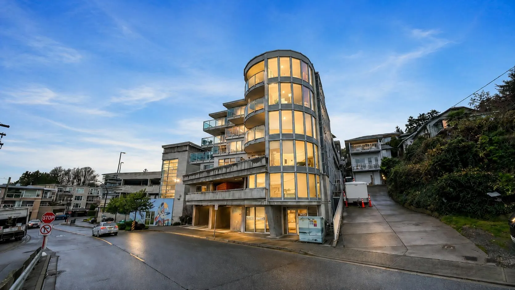 14955 Victoria Avenue #404
