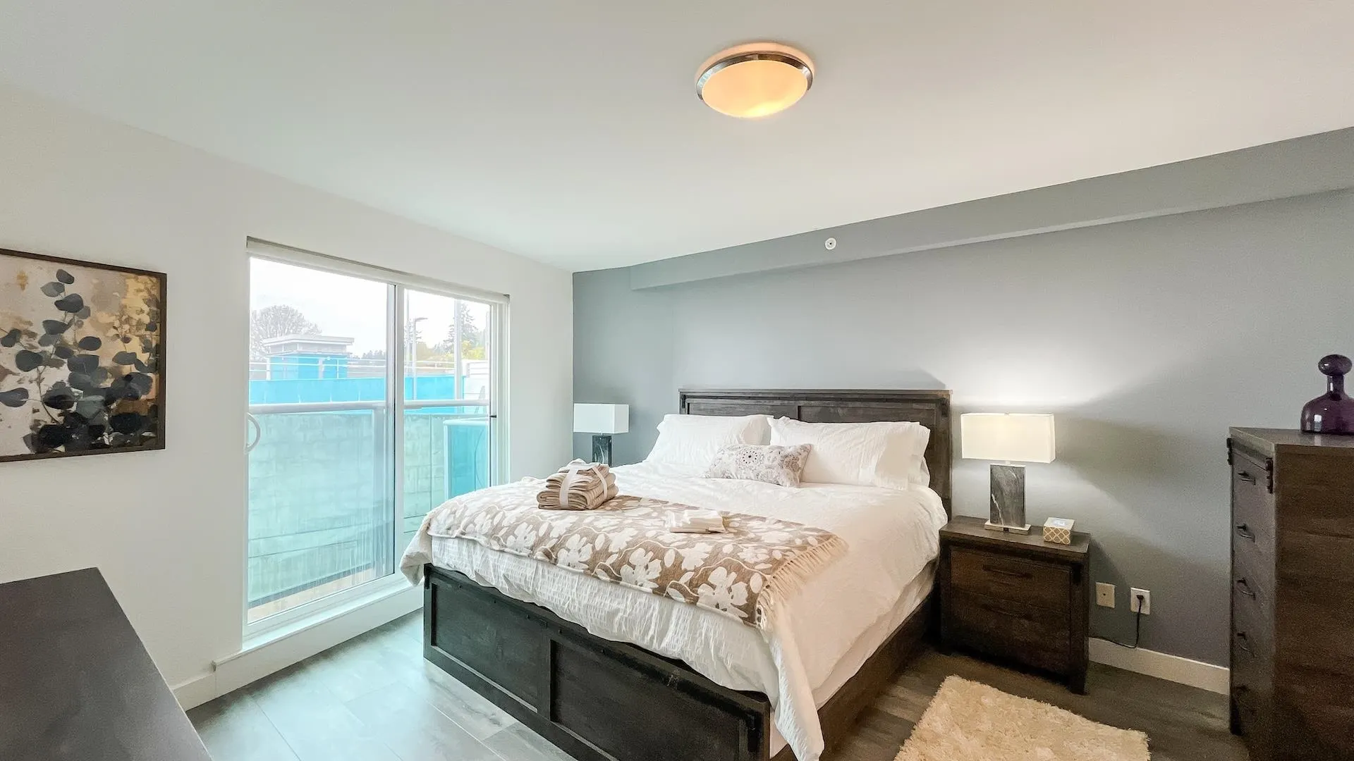 14955 Victoria Avenue #404